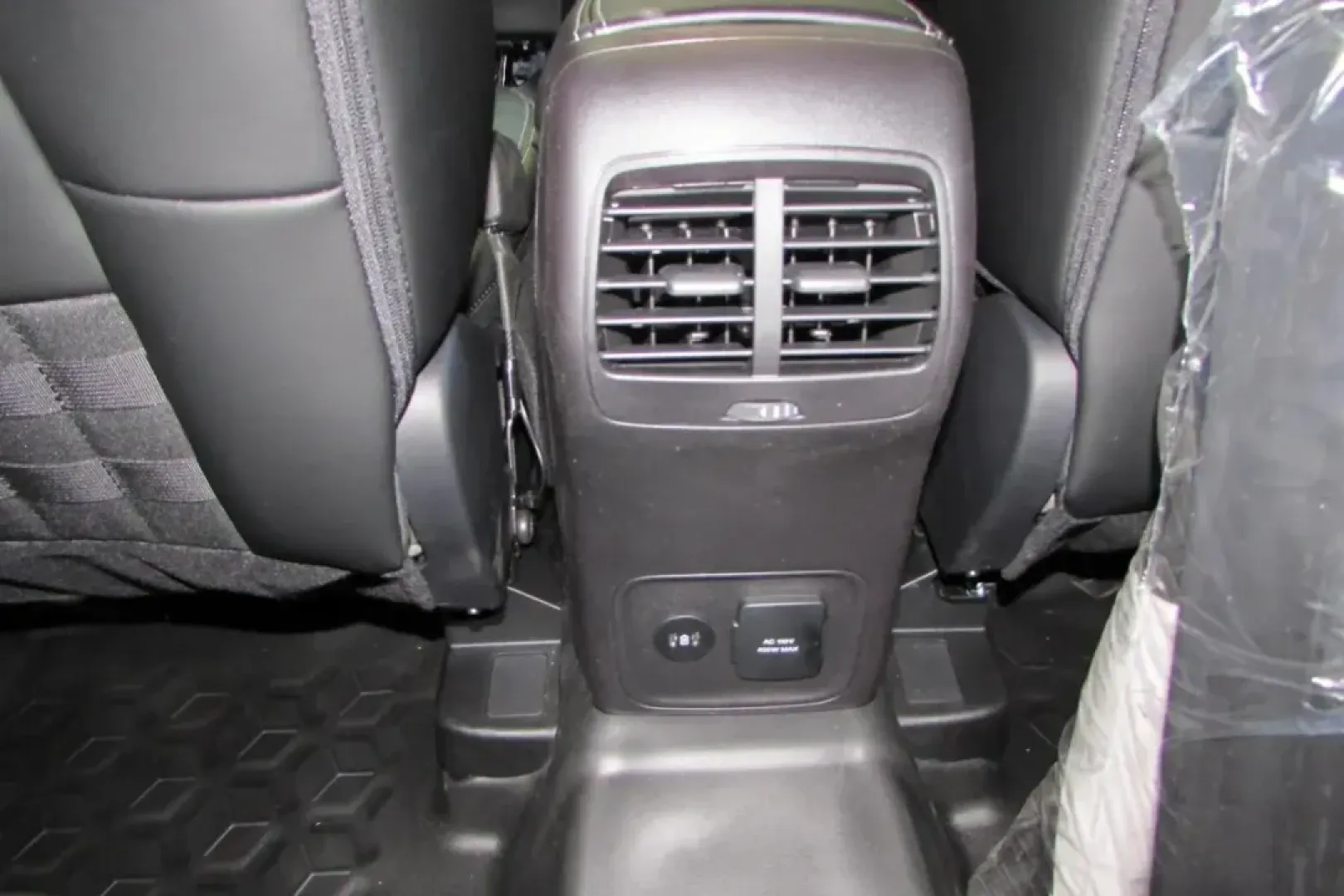 2025 Ford Bronco Sport Outer Banks (3FMCR9CN6SR) with an 1.5L EcoBoost engine, Automatic transmission, located at 12836 Highway 21, De Soto, MO, 63020, (636) 337-7777, 38.151867, -90.575615 - **Conquer New Terrain with the 2025 Ford Bronco Sport Outer Banks at Pettus Ford De Soto!**<br /> <br /> Are you ready to transform your weekends with thrilling off-road adventures? The 2025 Ford Bronco Sport Outer Banks is your perfect companion, designed for those who crave exploration, comfort, a - Photo#24