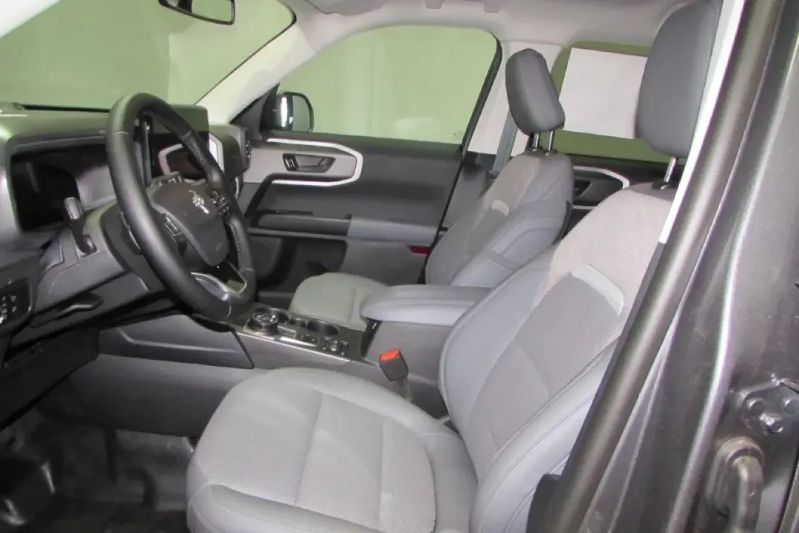 2025 /Dark Space Gray Cloth Ford Bronco Sport Badlands (3FMCR9DA4SR) with an 2.0L EcoBoost engine, Automatic transmission, located at 12836 Highway 21, De Soto, MO, 63020, (636) 337-7777, 38.151867, -90.575615 - **Unleash Your Adventurous Spirit with the 2025 Ford Bronco Sport Badlands at Pettus Ford De Soto!**<br /> <br /> If you're searching for a vehicle that can keep up with your active lifestyle, look no further than the stunning 2025 Ford Bronco Sport Badlands, available now at Pettus Ford De Soto. Th - Photo#11