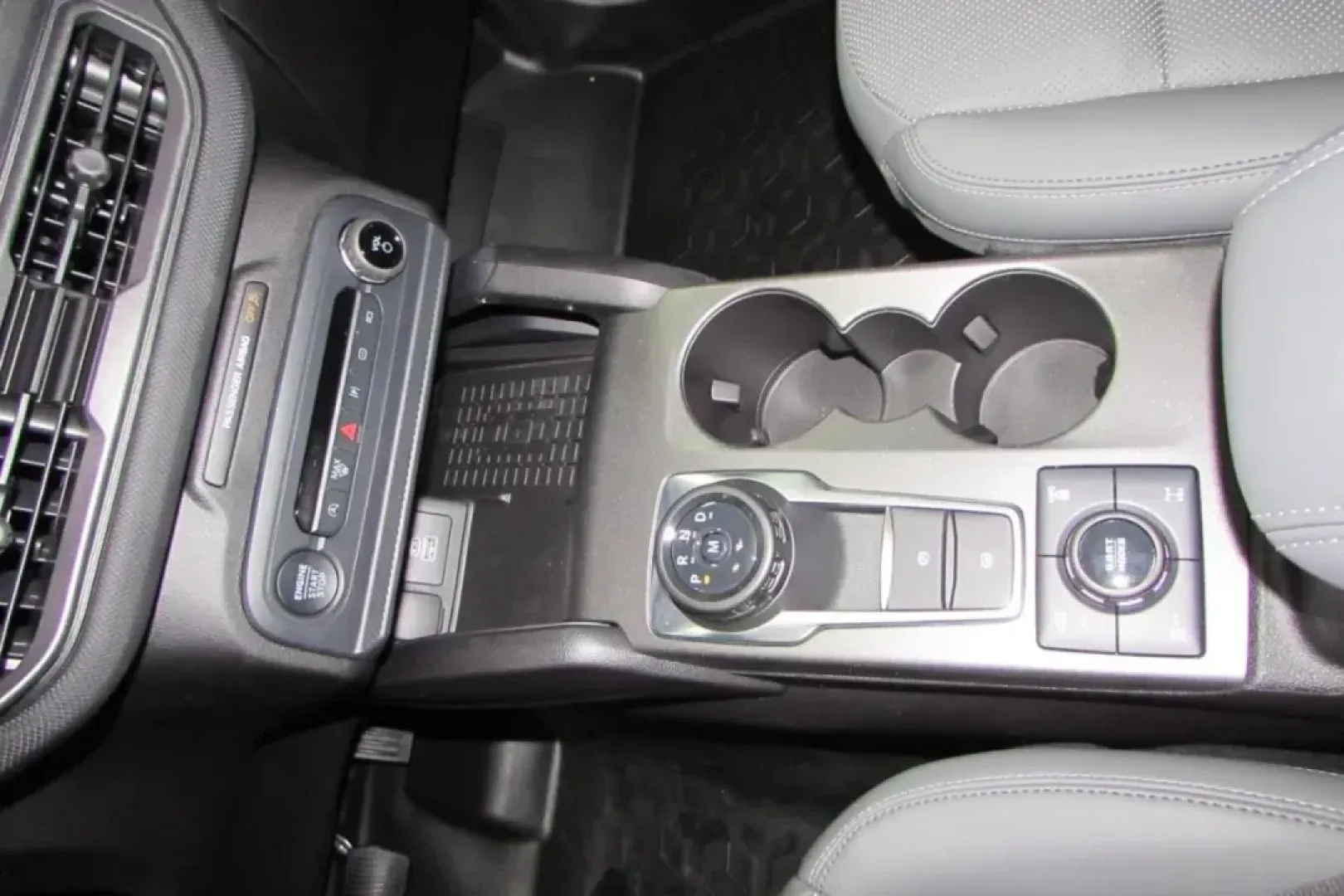 2025 /Dark Space Gray Cloth Ford Bronco Sport Badlands (3FMCR9DA4SR) with an 2.0L EcoBoost engine, Automatic transmission, located at 12836 Highway 21, De Soto, MO, 63020, (636) 337-7777, 38.151867, -90.575615 - **Unleash Your Adventurous Spirit with the 2025 Ford Bronco Sport Badlands at Pettus Ford De Soto!**<br /> <br /> If you're searching for a vehicle that can keep up with your active lifestyle, look no further than the stunning 2025 Ford Bronco Sport Badlands, available now at Pettus Ford De Soto. Th - Photo#19