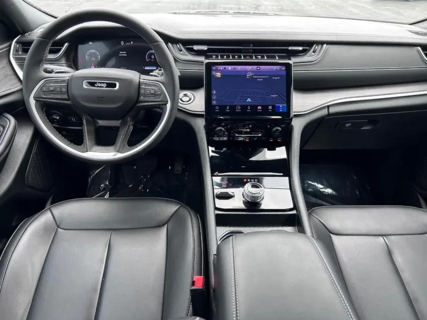 2025 /Global Black Leather Jeep Grand Cherokee Altitude X (1C4RJHAG3SC) with an 3.6L V6 24V VVT UPG I engine, Automatic transmission, located at 970 Woodlawn Dr., Farmington, MO, 63640, (573) 431-7800, 37.825642, -90.468674 - Embrace adventure and elevate your lifestyle with the impressive 2025 Jeep Grand Cherokee Altitude X, now available at Pettus CDJR Farmington. Situated at 970 Woodlawn Drive, Farmington, MO 63640, our dealership specializes in OEM vehicles, providing you with quality pre-owned options that fit your - Photo#9