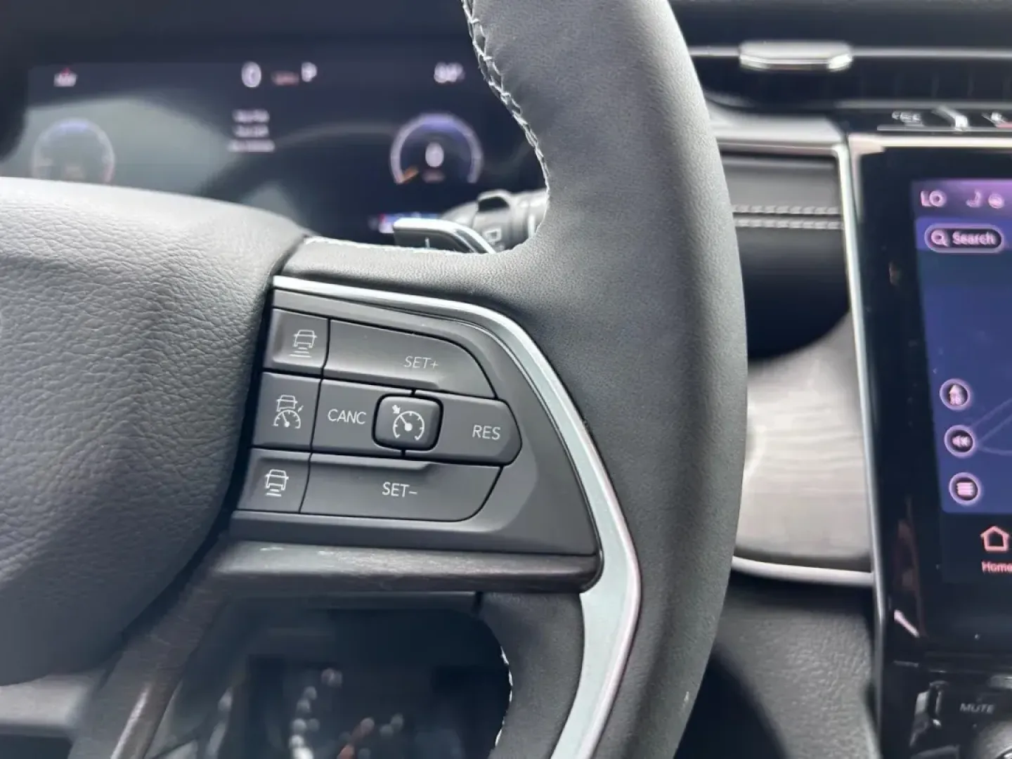 2025 /Global Black Leather Jeep Grand Cherokee Altitude X (1C4RJHAG3SC) with an 3.6L V6 24V VVT UPG I engine, Automatic transmission, located at 970 Woodlawn Dr., Farmington, MO, 63640, (573) 431-7800, 37.825642, -90.468674 - Embrace adventure and elevate your lifestyle with the impressive 2025 Jeep Grand Cherokee Altitude X, now available at Pettus CDJR Farmington. Situated at 970 Woodlawn Drive, Farmington, MO 63640, our dealership specializes in OEM vehicles, providing you with quality pre-owned options that fit your - Photo#12
