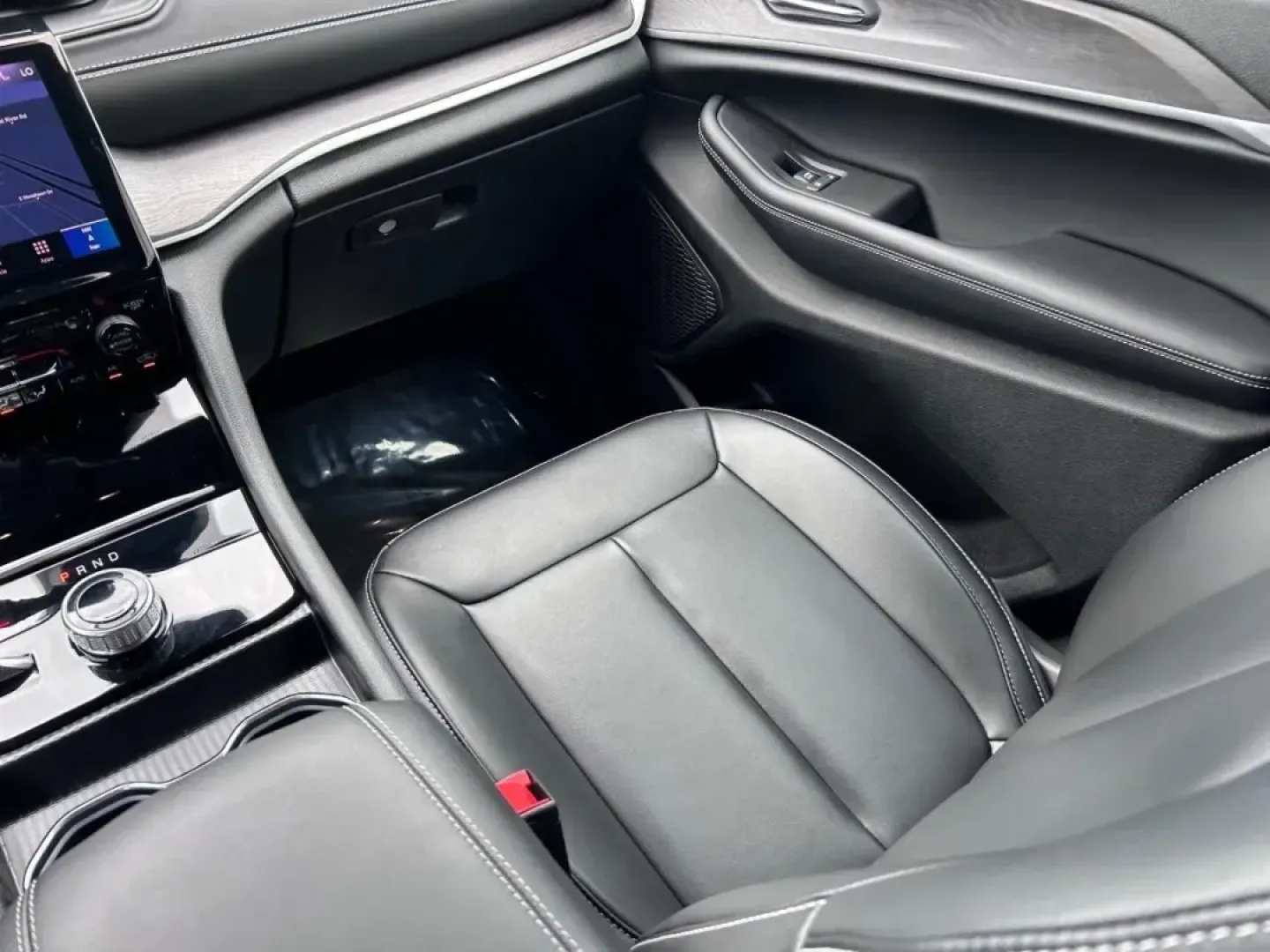 2025 /Global Black Leather Jeep Grand Cherokee Altitude X (1C4RJHAG3SC) with an 3.6L V6 24V VVT UPG I engine, Automatic transmission, located at 970 Woodlawn Dr., Farmington, MO, 63640, (573) 431-7800, 37.825642, -90.468674 - Embrace adventure and elevate your lifestyle with the impressive 2025 Jeep Grand Cherokee Altitude X, now available at Pettus CDJR Farmington. Situated at 970 Woodlawn Drive, Farmington, MO 63640, our dealership specializes in OEM vehicles, providing you with quality pre-owned options that fit your - Photo#16