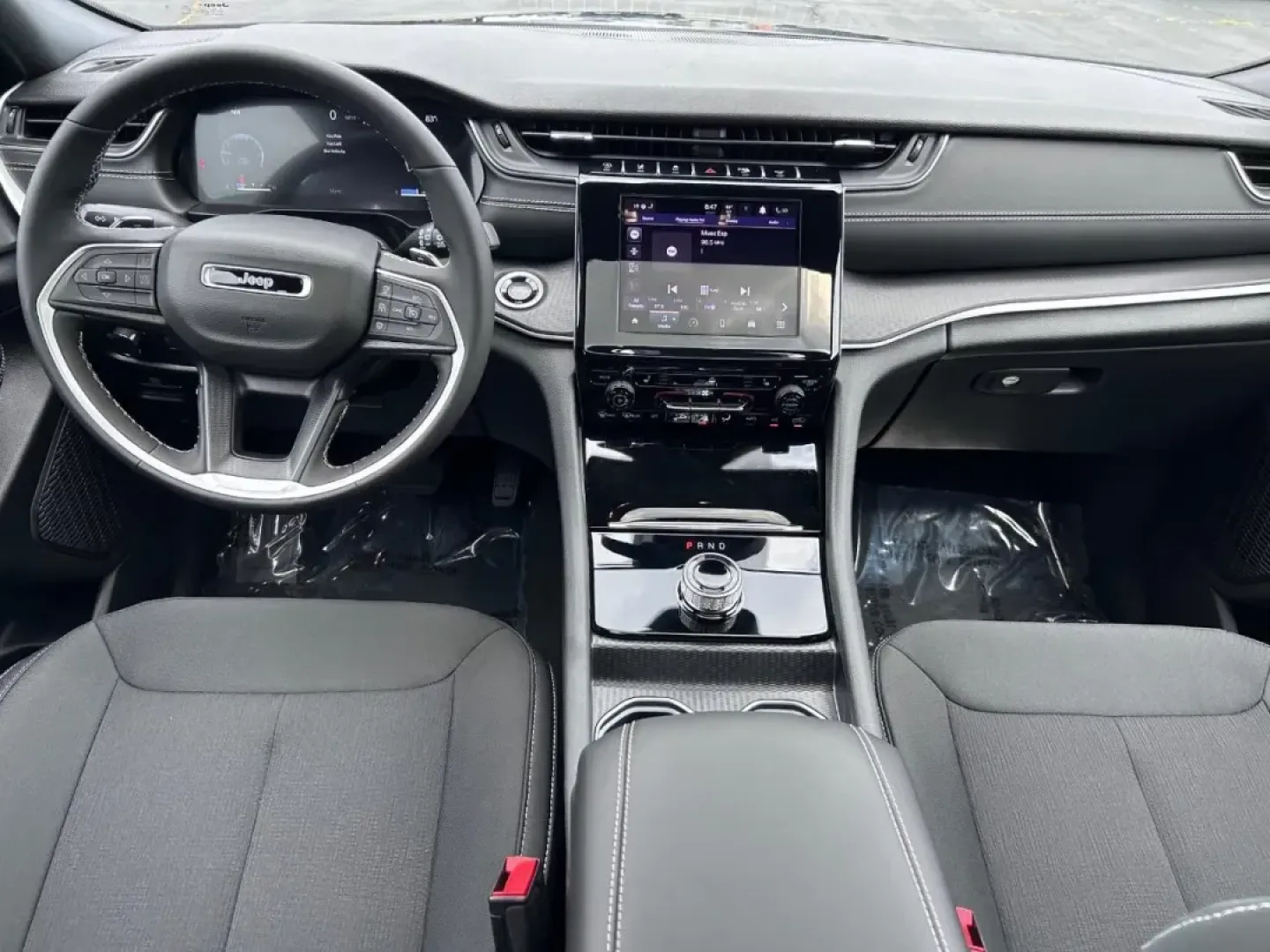 2025 /Global Black Cloth Jeep Grand Cherokee (1C4RJHAG4SC) with an 3.6L V6 24V VVT UPG I engine, Automatic transmission, located at 970 Woodlawn Dr., Farmington, MO, 63640, (573) 431-7800, 37.825642, -90.468674 - **Elevate Your Lifestyle with the 2025 Jeep Grand Cherokee Laredo X at Pettus CDJR Farmington!**<br /> <br /> Are you ready to take your adventures to the next level? Whether you're navigating the daily grind, embarking on weekend trips, or exploring the rugged outdoors, the 2025 Jeep Grand Cherokee - Photo#11