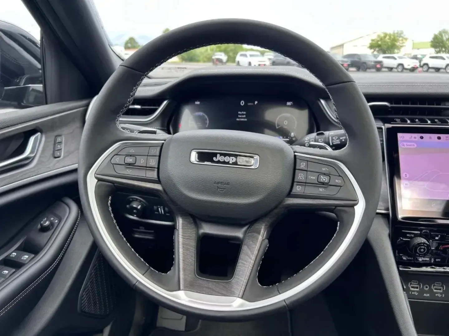 2025 /Global Black Leather Jeep Grand Cherokee Limited (1C4RJHBG8SC) with an 3.6L V6 24V VVT UPG I engine, located at 970 Woodlawn Dr., Farmington, MO, 63640, (573) 431-7800, 37.825642, -90.468674 - ### Discover Adventure with the 2025 Jeep Grand Cherokee Limited at Pettus CDJR Farmington!<br /> <br /> Are you ready to elevate your lifestyle with a vehicle that seamlessly blends luxury, utility, and performance? Look no further than the stunning 2025 Jeep Grand Cherokee Limited, now available a - Photo#12