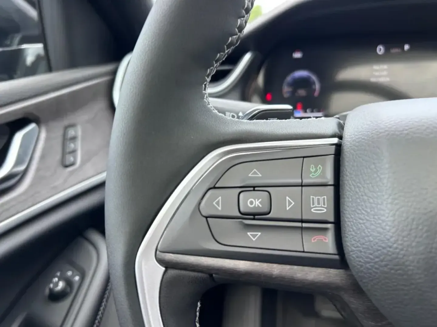 2025 /Global Black Leather Jeep Grand Cherokee Limited (1C4RJHBG8SC) with an 3.6L V6 24V VVT UPG I engine, located at 970 Woodlawn Dr., Farmington, MO, 63640, (573) 431-7800, 37.825642, -90.468674 - ### Discover Adventure with the 2025 Jeep Grand Cherokee Limited at Pettus CDJR Farmington!<br /> <br /> Are you ready to elevate your lifestyle with a vehicle that seamlessly blends luxury, utility, and performance? Look no further than the stunning 2025 Jeep Grand Cherokee Limited, now available a - Photo#13