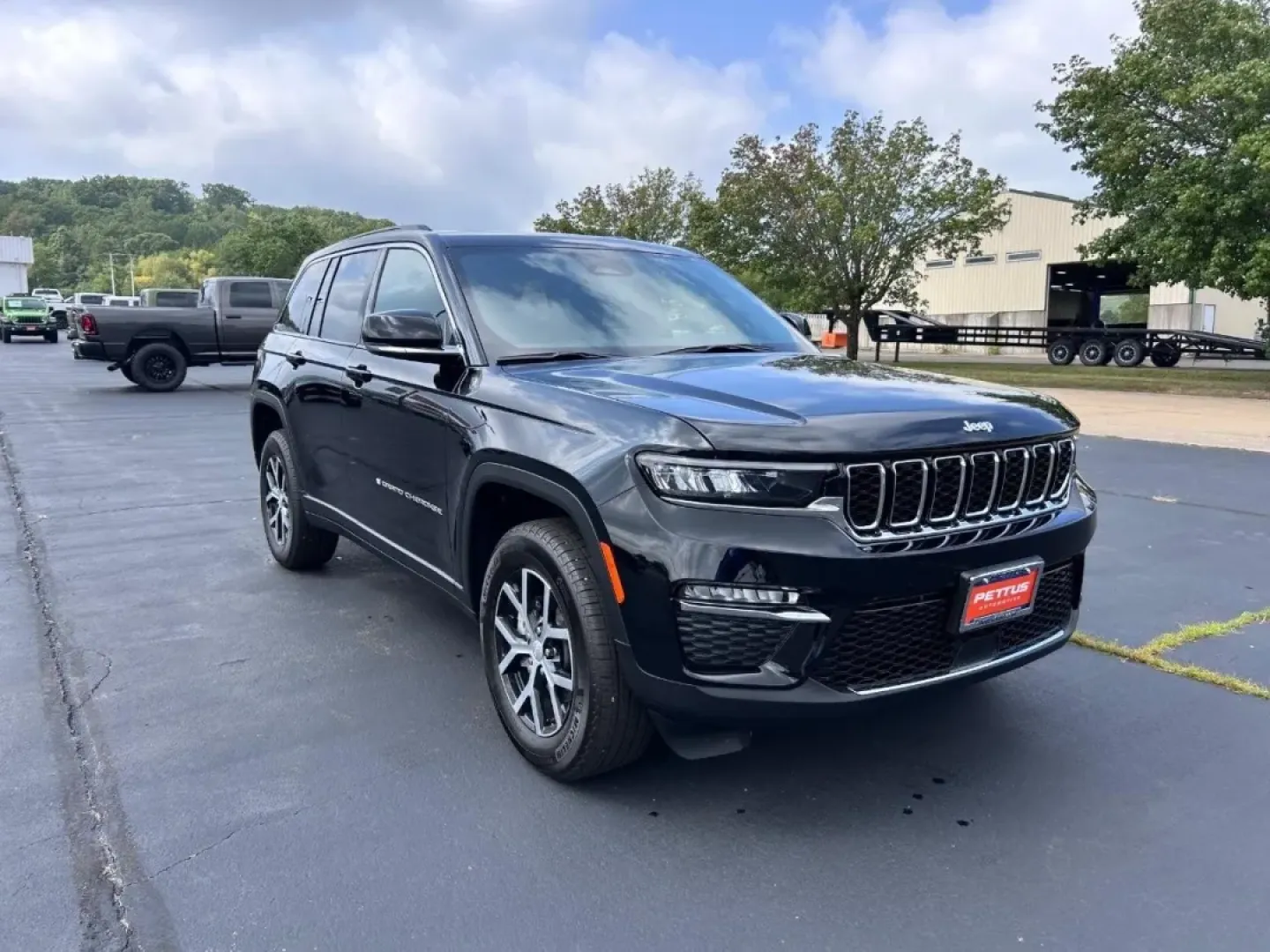 2025 /Global Black Leather Jeep Grand Cherokee Limited (1C4RJHBG8SC) with an 3.6L V6 24V VVT UPG I engine, located at 970 Woodlawn Dr., Farmington, MO, 63640, (573) 431-7800, 37.825642, -90.468674 - ### Discover Adventure with the 2025 Jeep Grand Cherokee Limited at Pettus CDJR Farmington!<br /> <br /> Are you ready to elevate your lifestyle with a vehicle that seamlessly blends luxury, utility, and performance? Look no further than the stunning 2025 Jeep Grand Cherokee Limited, now available a - Photo#0
