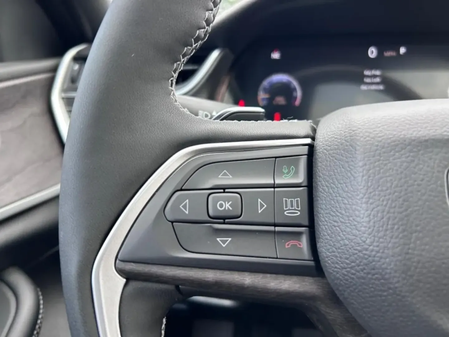 2025 /Global Black Leather Jeep Grand Cherokee Limited (1C4RJHBG8SC) with an 3.6L V6 24V VVT UPG I engine, located at 970 Woodlawn Dr., Farmington, MO, 63640, (573) 431-7800, 37.825642, -90.468674 - ### Discover Adventure with the 2025 Jeep Grand Cherokee Limited at Pettus CDJR Farmington!<br /> <br /> Are you ready to elevate your lifestyle with a vehicle that seamlessly blends luxury, utility, and performance? Look no further than the stunning 2025 Jeep Grand Cherokee Limited, now available a - Photo#13