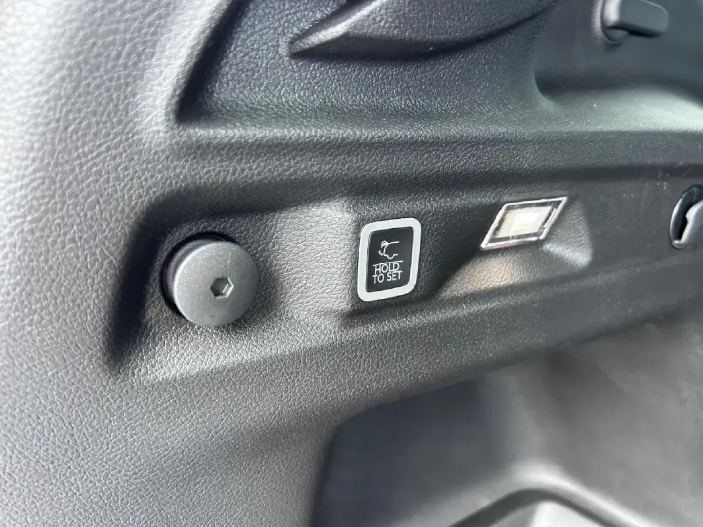 2025 /Global Black Leather Jeep Grand Cherokee Laredo (1C4RJKAGXS8) with an 3.6L V6 24V VVT UPG I engine, Automatic transmission, located at 970 Woodlawn Dr., Farmington, MO, 63640, (573) 431-7800, 37.825642, -90.468674 - **Discover Adventure and Comfort with the 2025 Jeep Grand Cherokee L at Pettus CDJR Farmington!**<br /> <br /> Are you in search of a vehicle that seamlessly blends adventure with everyday comfort? Look no further than the **2025 Jeep Grand Cherokee L**, the perfect SUV for families, adventure seeke - Photo#5
