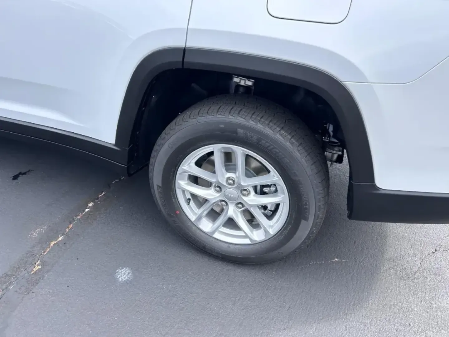 2025 /Global Black Leather Jeep Grand Cherokee Laredo (1C4RJKAGXS8) with an 3.6L V6 24V VVT UPG I engine, Automatic transmission, located at 970 Woodlawn Dr., Farmington, MO, 63640, (573) 431-7800, 37.825642, -90.468674 - **Discover Adventure and Comfort with the 2025 Jeep Grand Cherokee L at Pettus CDJR Farmington!**<br /> <br /> Are you in search of a vehicle that seamlessly blends adventure with everyday comfort? Look no further than the **2025 Jeep Grand Cherokee L**, the perfect SUV for families, adventure seeke - Photo#6