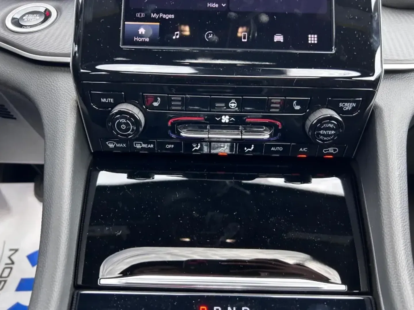 2025 /Global Black Leather Jeep Grand Cherokee Laredo (1C4RJKAGXS8) with an 3.6L V6 24V VVT UPG I engine, Automatic transmission, located at 970 Woodlawn Dr., Farmington, MO, 63640, (573) 431-7800, 37.825642, -90.468674 - **Discover Adventure and Comfort with the 2025 Jeep Grand Cherokee L at Pettus CDJR Farmington!**<br /> <br /> Are you in search of a vehicle that seamlessly blends adventure with everyday comfort? Look no further than the **2025 Jeep Grand Cherokee L**, the perfect SUV for families, adventure seeke - Photo#18