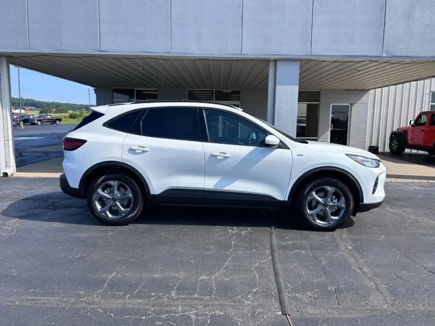 2025 /Ebony Leather Trimmed Ford Escape ST-Line Select (1FMCU9NZ3SU) with an 2.5L iVCT Atkinson Cycle I-4 Hybrid engine, located at 141 Commercial Dr, Fredericktown, MO, 63645, (573) 783-6432, 37.570087, -90.320648 - **Discover Your Adventure with the 2025 Ford Escape Hybrid at Pettus Ford Fredericktown!**<br /> <br /> Are you ready to elevate your daily commute and weekend getaways? The 2025 Ford Escape Hybrid is the perfect companion for those seeking an affordable, eco-friendly SUV without sacrificing style o - Photo#1