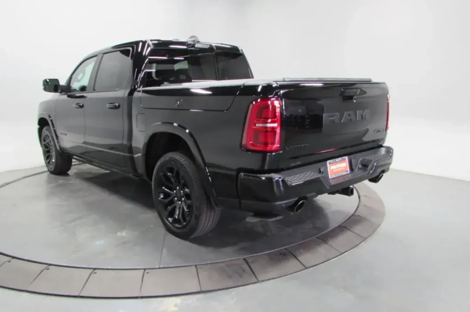 2025 /Black Leather Ram 1500 Limited (1C6SRFHP5SN) with an Other engine, Automatic transmission, located at 12830 Highway 21, De Soto, MO, 63020, (636) 337-7777, 38.153099, -90.573624 - **Discover the Ultimate Adventure with the 2025 Ram 1500 Limited Perfect for All Your Lifestyle Needs!**<br /> <br /> Are you ready to upgrade your driving experience? Whether you're a weekend warrior seeking off-road adventures, a busy parent needing a reliable family truck, or a professional who - Photo#5