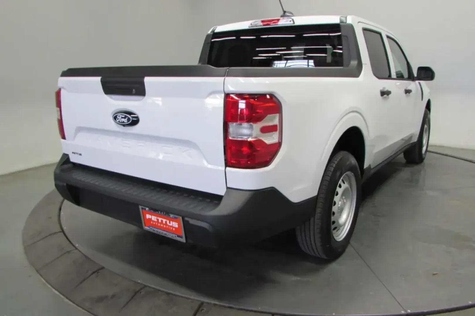 2025 /Black Onyx/Dark Slate Cloth Ford Maverick XL (3FTTW8A31SR) with an 2.5L Hybrid engine, Automatic transmission, located at 12836 Highway 21, De Soto, MO, 63020, (636) 337-7777, 38.151867, -90.575615 - **Discover Your Next Adventure with the 2025 Ford Maverick XL at Pettus Ford De Soto!** <br /> <br /> Are you on the hunt for a versatile truck that perfectly balances efficiency with style? Look no further than the stunning 2025 Ford Maverick XL available at Pettus Ford De Soto. Whether you're comm - Photo#5