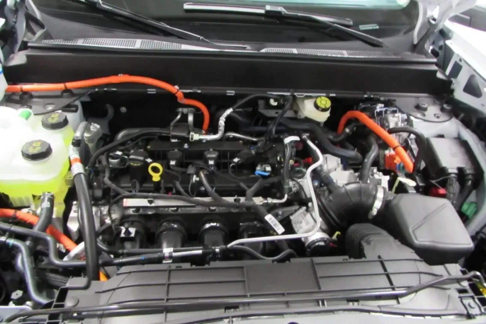 2025 /Black Onyx/Dark Slate Cloth Ford Maverick XL (3FTTW8A31SR) with an 2.5L Hybrid engine, Automatic transmission, located at 12836 Highway 21, De Soto, MO, 63020, (636) 337-7777, 38.151867, -90.575615 - **Discover Your Next Adventure with the 2025 Ford Maverick XL at Pettus Ford De Soto!** <br /> <br /> Are you on the hunt for a versatile truck that perfectly balances efficiency with style? Look no further than the stunning 2025 Ford Maverick XL available at Pettus Ford De Soto. Whether you're comm - Photo#6