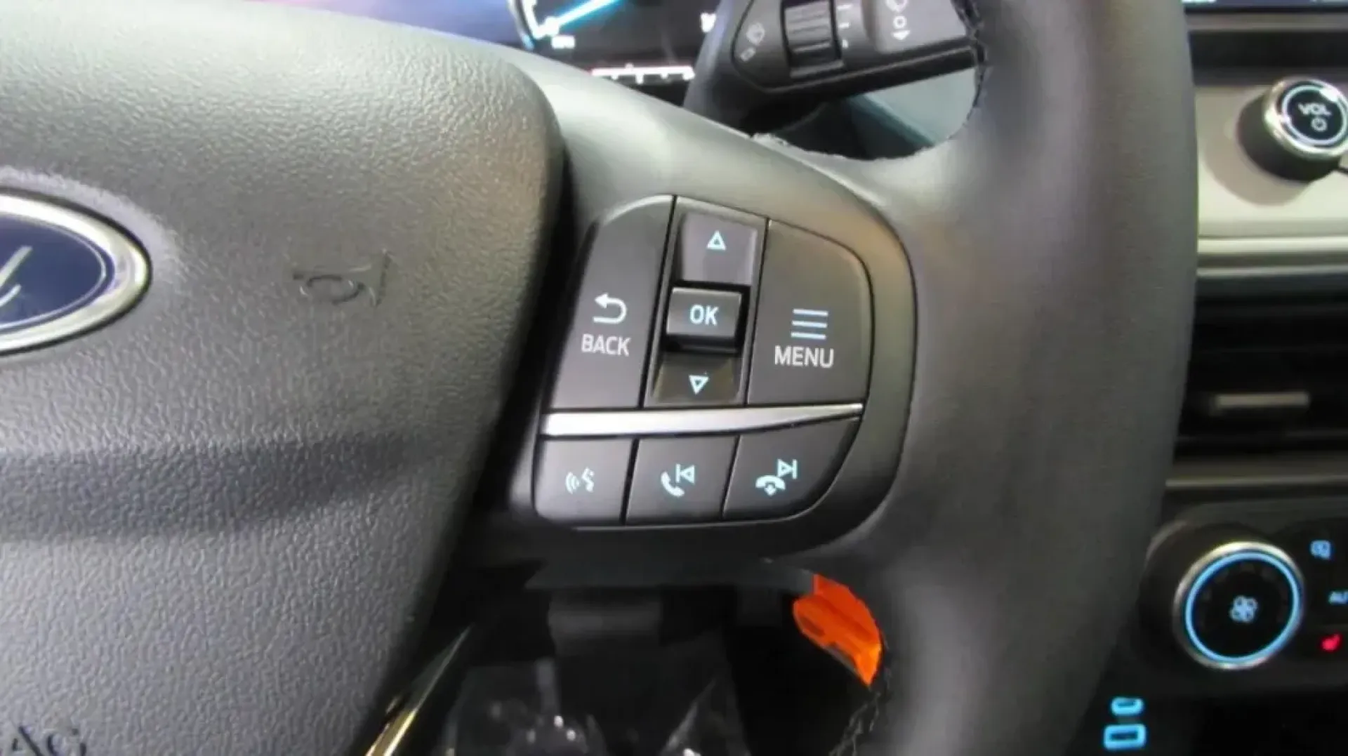 2024 Ford Maverick XLT (3FTTW8C9XRR) with an 2.0L EcoBoost engine, Automatic transmission, located at 12836 Highway 21, De Soto, MO, 63020, (636) 337-7777, 38.151867, -90.575615 - **Adventure Awaits with the 2024 Ford Maverick XLT Your Perfect Companion for Weekend Getaways!**<br /> <br /> If you're seeking a vehicle that seamlessly blends style, capability, and fuel efficiency, look no further than the stunning 2024 Ford Maverick XLT! This versatile truck is not just a mode - Photo#13