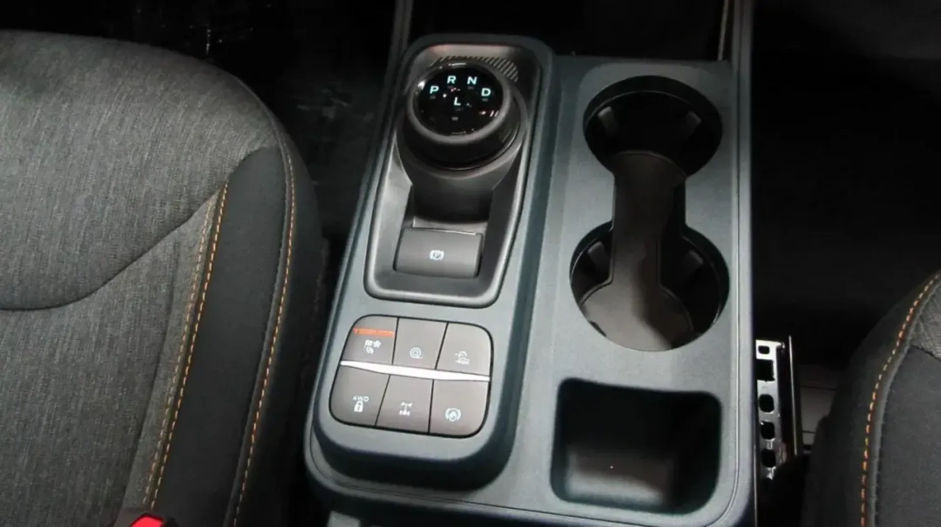 2024 Ford Maverick XLT (3FTTW8C9XRR) with an 2.0L EcoBoost engine, Automatic transmission, located at 12836 Highway 21, De Soto, MO, 63020, (636) 337-7777, 38.151867, -90.575615 - **Adventure Awaits with the 2024 Ford Maverick XLT Your Perfect Companion for Weekend Getaways!**<br /> <br /> If you're seeking a vehicle that seamlessly blends style, capability, and fuel efficiency, look no further than the stunning 2024 Ford Maverick XLT! This versatile truck is not just a mode - Photo#15