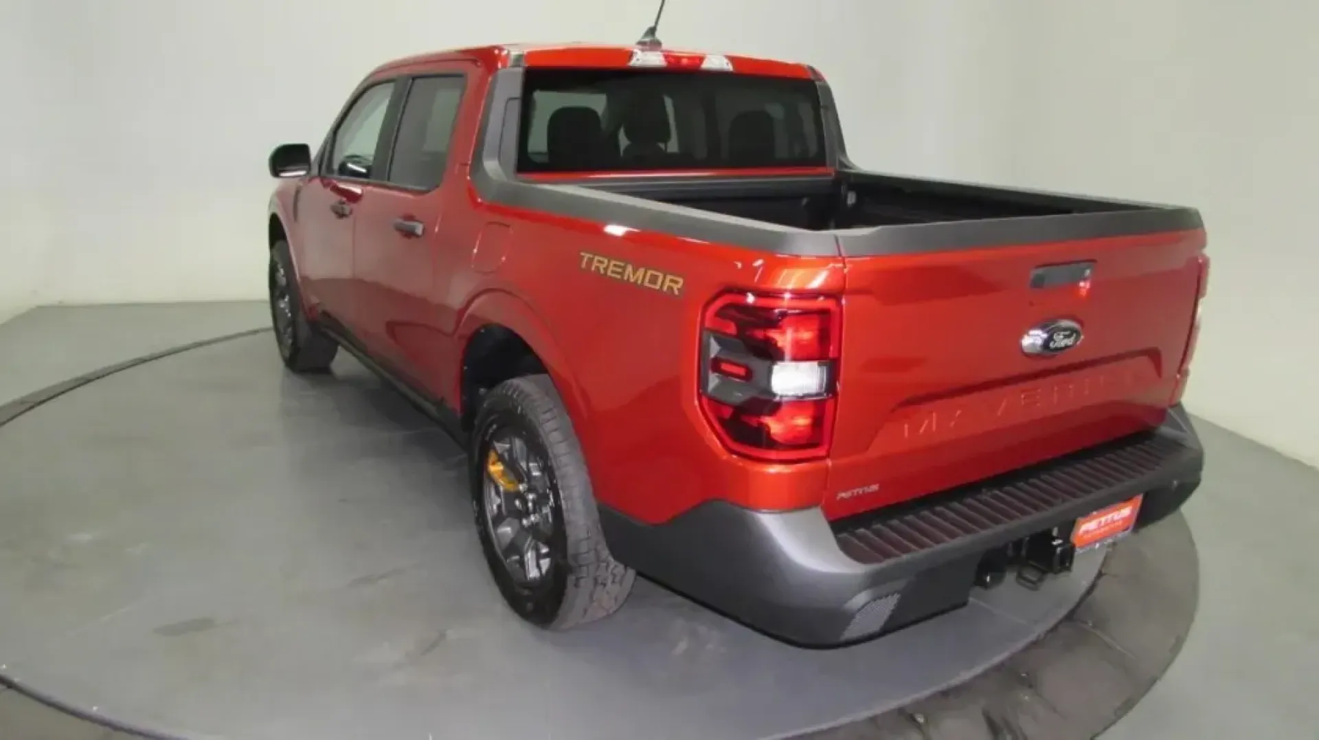 2024 Ford Maverick XLT (3FTTW8C9XRR) with an 2.0L EcoBoost engine, Automatic transmission, located at 12836 Highway 21, De Soto, MO, 63020, (636) 337-7777, 38.151867, -90.575615 - **Adventure Awaits with the 2024 Ford Maverick XLT Your Perfect Companion for Weekend Getaways!**<br /> <br /> If you're seeking a vehicle that seamlessly blends style, capability, and fuel efficiency, look no further than the stunning 2024 Ford Maverick XLT! This versatile truck is not just a mode - Photo#4