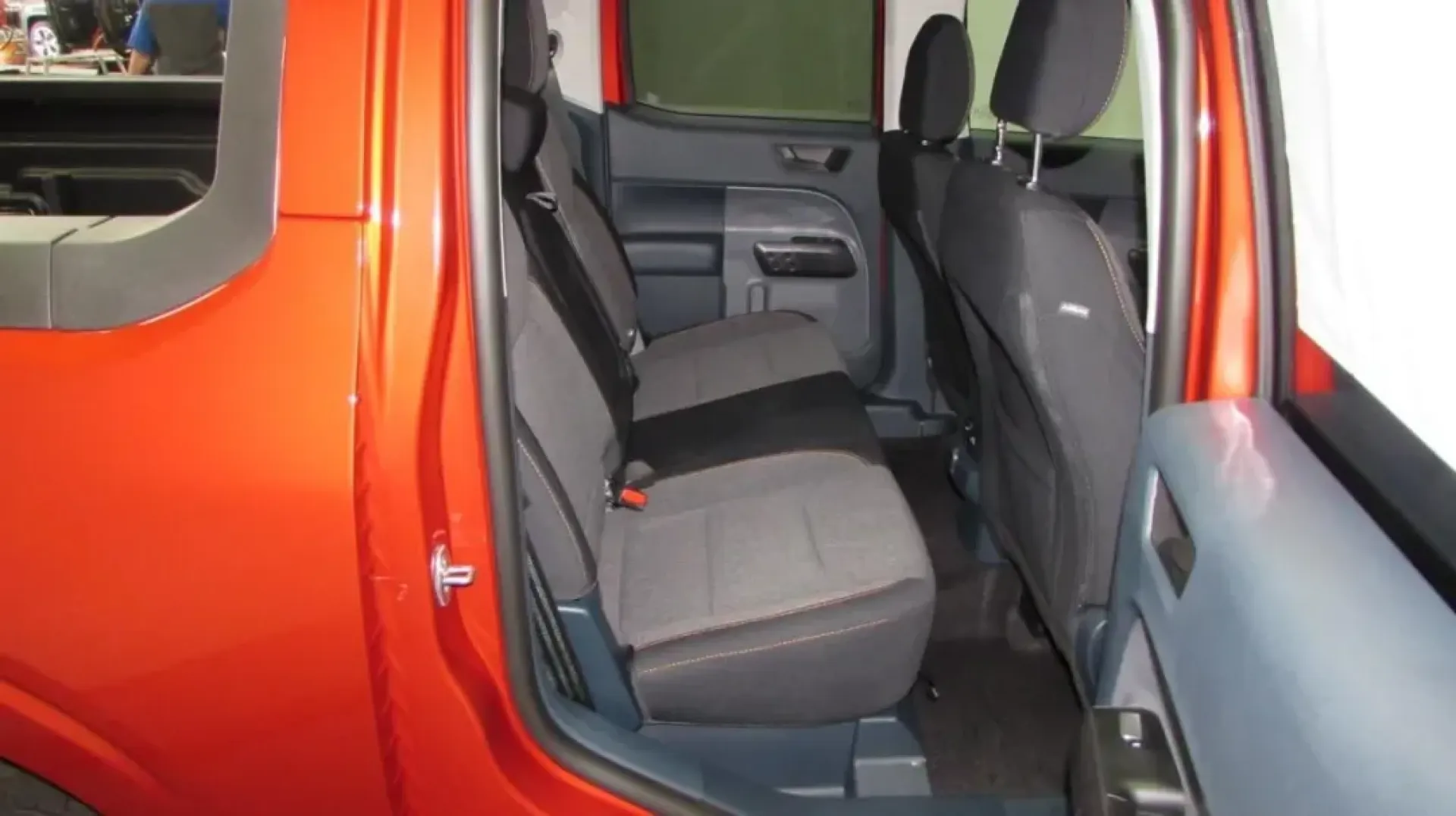 2024 Ford Maverick XLT (3FTTW8C9XRR) with an 2.0L EcoBoost engine, Automatic transmission, located at 12836 Highway 21, De Soto, MO, 63020, (636) 337-7777, 38.151867, -90.575615 - **Adventure Awaits with the 2024 Ford Maverick XLT Your Perfect Companion for Weekend Getaways!**<br /> <br /> If you're seeking a vehicle that seamlessly blends style, capability, and fuel efficiency, look no further than the stunning 2024 Ford Maverick XLT! This versatile truck is not just a mode - Photo#8