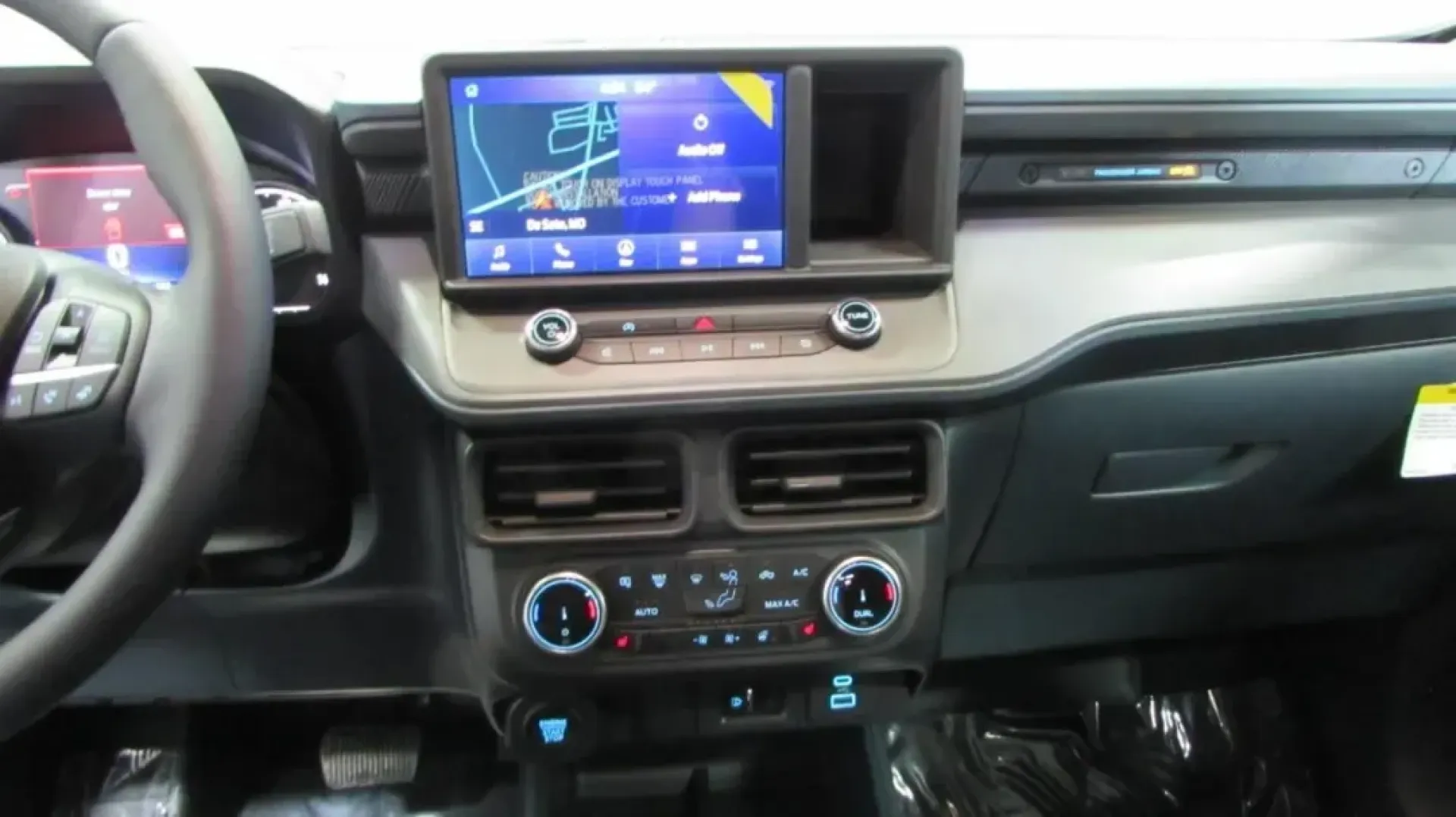 2024 Ford Maverick Lariat (3FTTW8R99RR) with an 2.0L EcoBoost engine, Automatic transmission, located at 12836 Highway 21, De Soto, MO, 63020, (636) 337-7777, 38.151867, -90.575615 - **Experience Adventure with the 2024 Ford Maverick Lariat: Your Perfect Partner for Life in De Soto!**<br /> <br /> Are you ready to elevate your daily routine? Whether you're commuting to work, embarking on weekend getaways, or tackling family errands, the 2024 Ford Maverick Lariat is designed to m - Photo#16