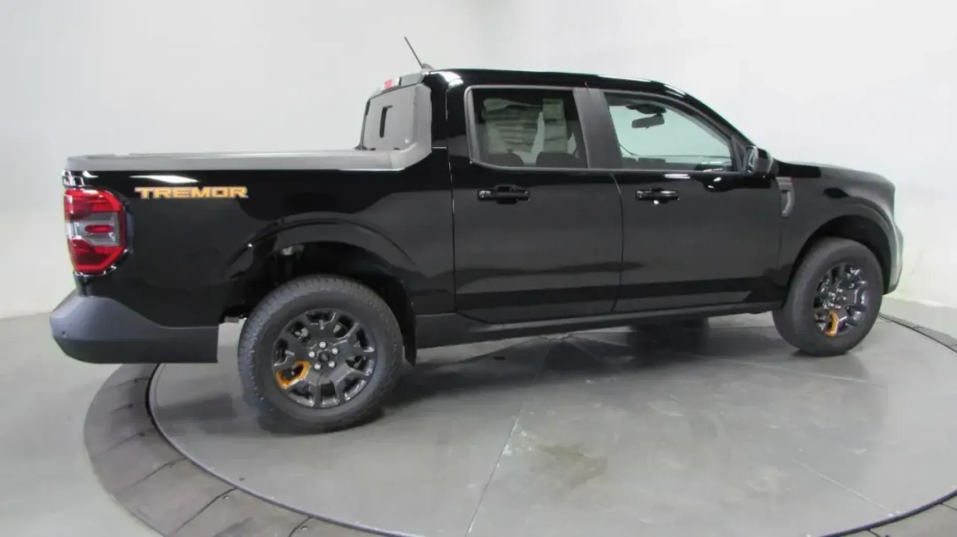 2024 Ford Maverick Lariat (3FTTW8R99RR) with an 2.0L EcoBoost engine, Automatic transmission, located at 12836 Highway 21, De Soto, MO, 63020, (636) 337-7777, 38.151867, -90.575615 - **Experience Adventure with the 2024 Ford Maverick Lariat: Your Perfect Partner for Life in De Soto!**<br /> <br /> Are you ready to elevate your daily routine? Whether you're commuting to work, embarking on weekend getaways, or tackling family errands, the 2024 Ford Maverick Lariat is designed to m - Photo#2