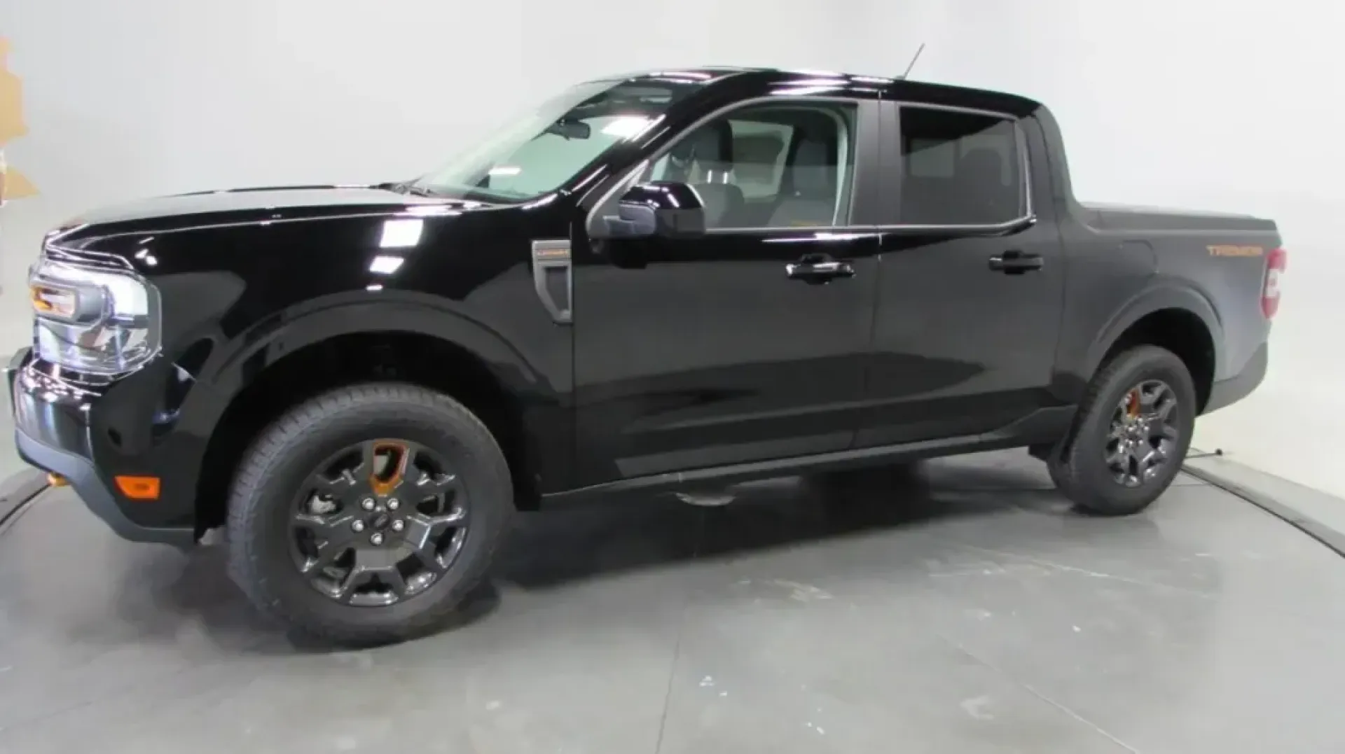 2024 Ford Maverick Lariat (3FTTW8R99RR) with an 2.0L EcoBoost engine, Automatic transmission, located at 12836 Highway 21, De Soto, MO, 63020, (636) 337-7777, 38.151867, -90.575615 - **Experience Adventure with the 2024 Ford Maverick Lariat: Your Perfect Partner for Life in De Soto!**<br /> <br /> Are you ready to elevate your daily routine? Whether you're commuting to work, embarking on weekend getaways, or tackling family errands, the 2024 Ford Maverick Lariat is designed to m - Photo#3