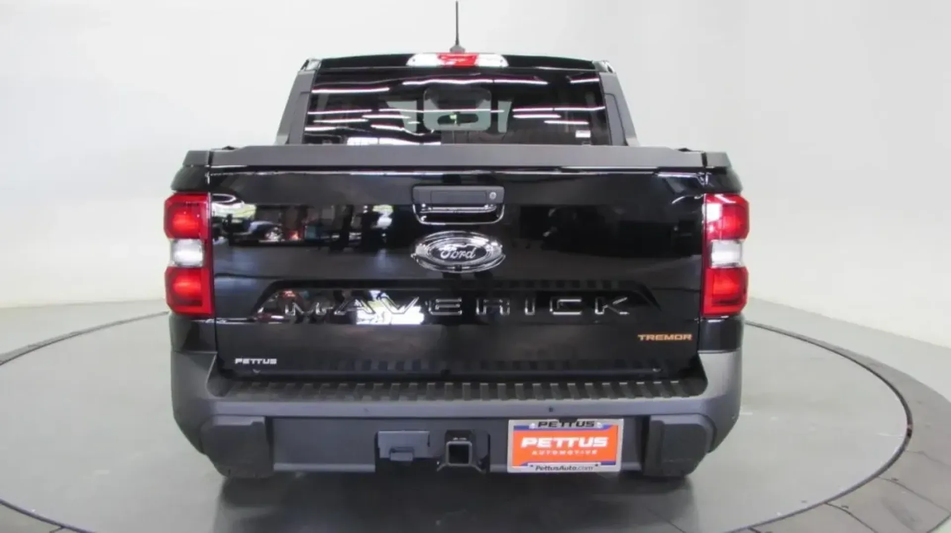 2024 Ford Maverick Lariat (3FTTW8R99RR) with an 2.0L EcoBoost engine, Automatic transmission, located at 12836 Highway 21, De Soto, MO, 63020, (636) 337-7777, 38.151867, -90.575615 - **Experience Adventure with the 2024 Ford Maverick Lariat: Your Perfect Partner for Life in De Soto!**<br /> <br /> Are you ready to elevate your daily routine? Whether you're commuting to work, embarking on weekend getaways, or tackling family errands, the 2024 Ford Maverick Lariat is designed to m - Photo#5