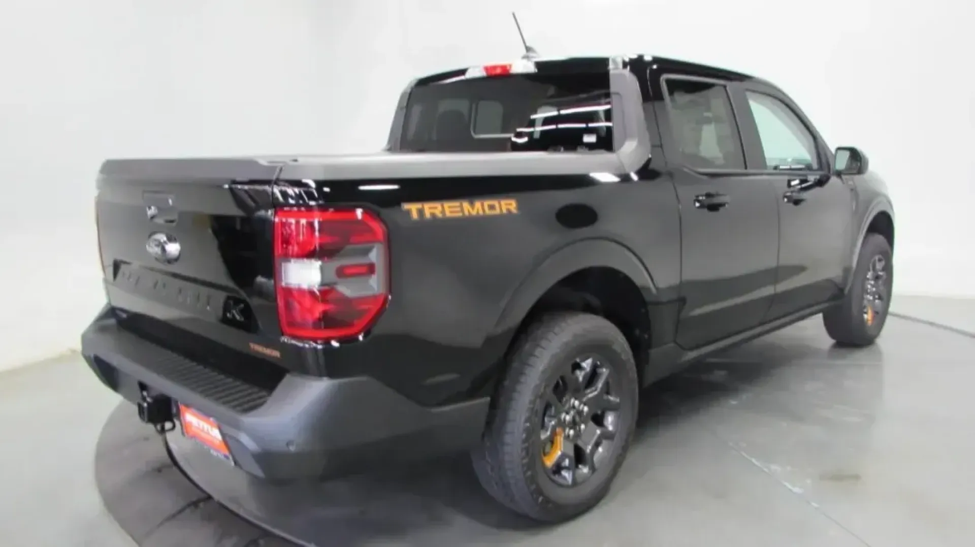 2024 Ford Maverick Lariat (3FTTW8R99RR) with an 2.0L EcoBoost engine, Automatic transmission, located at 12836 Highway 21, De Soto, MO, 63020, (636) 337-7777, 38.151867, -90.575615 - **Experience Adventure with the 2024 Ford Maverick Lariat: Your Perfect Partner for Life in De Soto!**<br /> <br /> Are you ready to elevate your daily routine? Whether you're commuting to work, embarking on weekend getaways, or tackling family errands, the 2024 Ford Maverick Lariat is designed to m - Photo#6