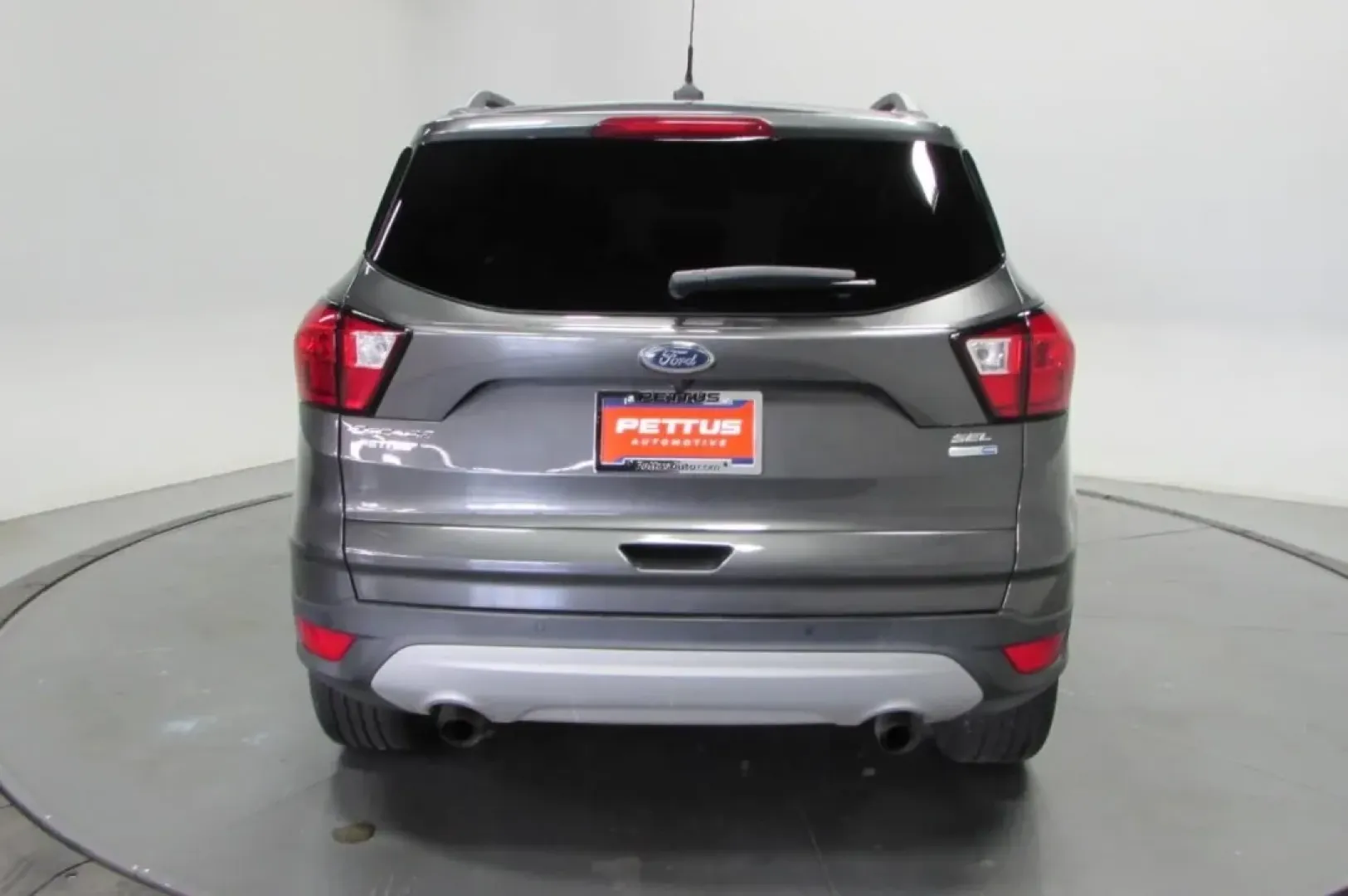 2019 /Charcoal Black Leather Ford Escape SEL (1FMCU9HDXKU) with an Other engine, Automatic transmission, located at 12830 Highway 21, De Soto, MO, 63020, (636) 337-7777, 38.153099, -90.573624 - **Adventure Awaits with the 2019 Ford Escape SEL!** <br /> <br /> Looking for an affordable and reliable vehicle that fits your active lifestyle? The 2019 Ford Escape SEL is the perfect companion for weekend adventures, family outings, or daily commutes. This versatile SUV combines style and functio - Photo#5