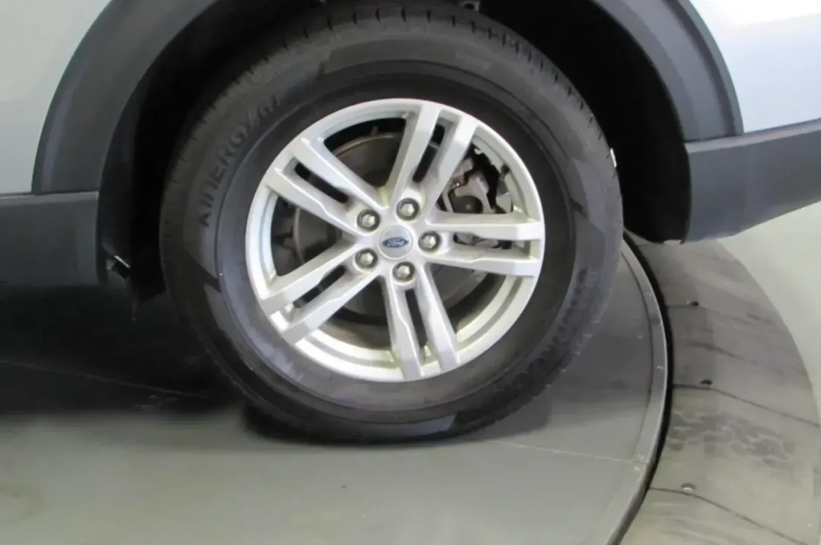 2023 /Ebony/Light Slate Leather Ford Explorer XLT (1FMSK8DH9PG) with an Other engine, Automatic transmission, located at 12830 Highway 21, De Soto, MO, 63020, (636) 337-7777, 38.153099, -90.573624 - Discover the perfect blend of comfort, style, and versatility with the 2023 Ford Explorer XLT, now available at Pettus CDJR DeSoto. Located at 12830 Highway 21, De Soto, MO 63020, our OEM dealership is committed to helping you find quality used vehicles that suit your lifestyle. Whether you're a gro - Photo#9