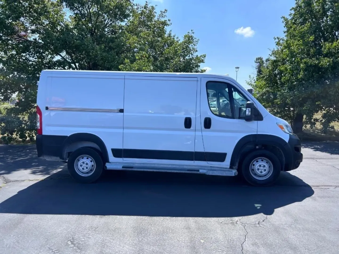 2023 /Black Cloth Ram ProMaster 2500 Base 136 WB (3C6LRVVG6PE) with an 3.6L V6 24V VVT engine, Automatic transmission, located at 970 Woodlawn Dr., Farmington, MO, 63640, (573) 431-7800, 37.825642, -90.468674 - **Explore Adventure and Utility with the 2023 Ram ProMaster 2500**<br /> <br /> Are you ready to elevate your business or embark on exciting adventures? The 2023 Ram ProMaster 2500 is the vehicle you need. With its spacious design and impressive capability, this full-size van is perfect for tradespe - Photo#1