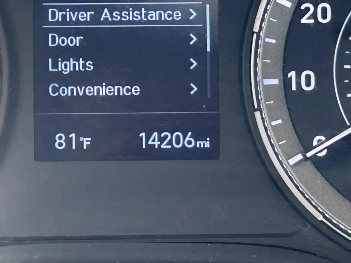 2022 /Black Cloth Hyundai Venue SEL (KMHRC8A34NU) with an 1.6L DPI DOHC 16-Valve I4 CVVT engine, Automatic transmission, located at 970 Woodlawn Dr., Farmington, MO, 63640, (573) 431-7800, 37.825642, -90.468674 - **Elevate Your Daily Commute with the 2022 Hyundai Venue SEL Perfect for Every Lifestyle!**<br /> <br /> Are you searching for a compact SUV that seamlessly blends style, comfort, and fuel efficiency? Look no further! The 2022 Hyundai Venue SEL is designed for those who value practicality without s - Photo#18