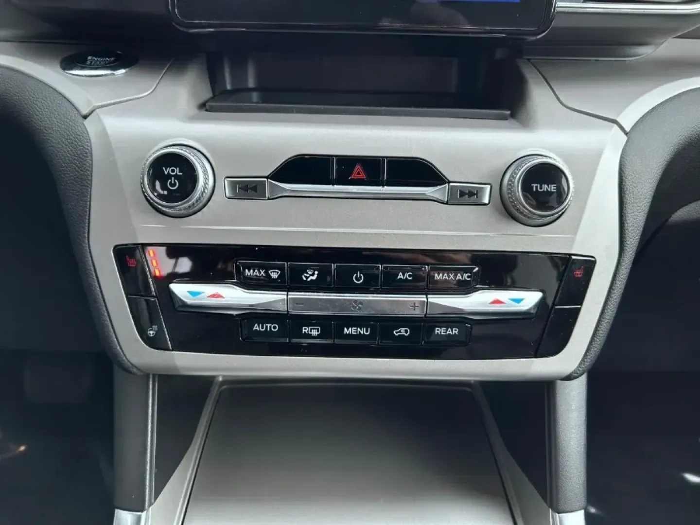 2023 /Ebony Leather Ford Explorer XLT (1FMSK8DH6PG) with an 2.3L EcoBoost I-4 engine, Automatic transmission, located at 141 Commercial Dr, Fredericktown, MO, 63645, (573) 783-6432, 37.570087, -90.320648 - Are you ready to elevate your family adventures or weekend getaways? Look no further than this stunning 2023 Ford Explorer XLT, available now at Pettus Ford Fredericktown. Located at 141 Commercial Drive in Fredericktown, MO, our OEM dealership offers a diverse selection of quality used vehicles tha - Photo#15