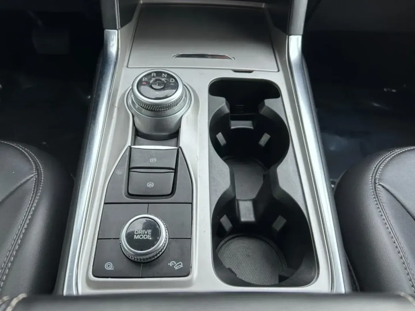 2023 /Ebony Leather Ford Explorer XLT (1FMSK8DH6PG) with an 2.3L EcoBoost I-4 engine, Automatic transmission, located at 141 Commercial Dr, Fredericktown, MO, 63645, (573) 783-6432, 37.570087, -90.320648 - Are you ready to elevate your family adventures or weekend getaways? Look no further than this stunning 2023 Ford Explorer XLT, available now at Pettus Ford Fredericktown. Located at 141 Commercial Drive in Fredericktown, MO, our OEM dealership offers a diverse selection of quality used vehicles tha - Photo#16