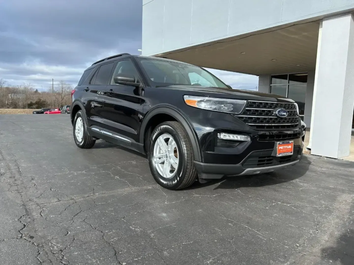 2023 /Ebony Leather Ford Explorer XLT (1FMSK8DH6PG) with an 2.3L EcoBoost I-4 engine, Automatic transmission, located at 141 Commercial Dr, Fredericktown, MO, 63645, (573) 783-6432, 37.570087, -90.320648 - Are you ready to elevate your family adventures or weekend getaways? Look no further than this stunning 2023 Ford Explorer XLT, available now at Pettus Ford Fredericktown. Located at 141 Commercial Drive in Fredericktown, MO, our OEM dealership offers a diverse selection of quality used vehicles tha - Photo#17