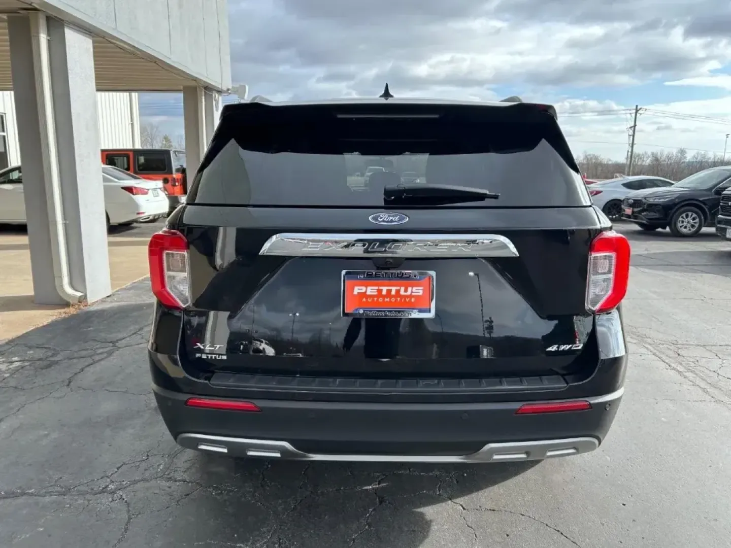2023 /Ebony Leather Ford Explorer XLT (1FMSK8DH6PG) with an 2.3L EcoBoost I-4 engine, Automatic transmission, located at 141 Commercial Dr, Fredericktown, MO, 63645, (573) 783-6432, 37.570087, -90.320648 - Are you ready to elevate your family adventures or weekend getaways? Look no further than this stunning 2023 Ford Explorer XLT, available now at Pettus Ford Fredericktown. Located at 141 Commercial Drive in Fredericktown, MO, our OEM dealership offers a diverse selection of quality used vehicles tha - Photo#20