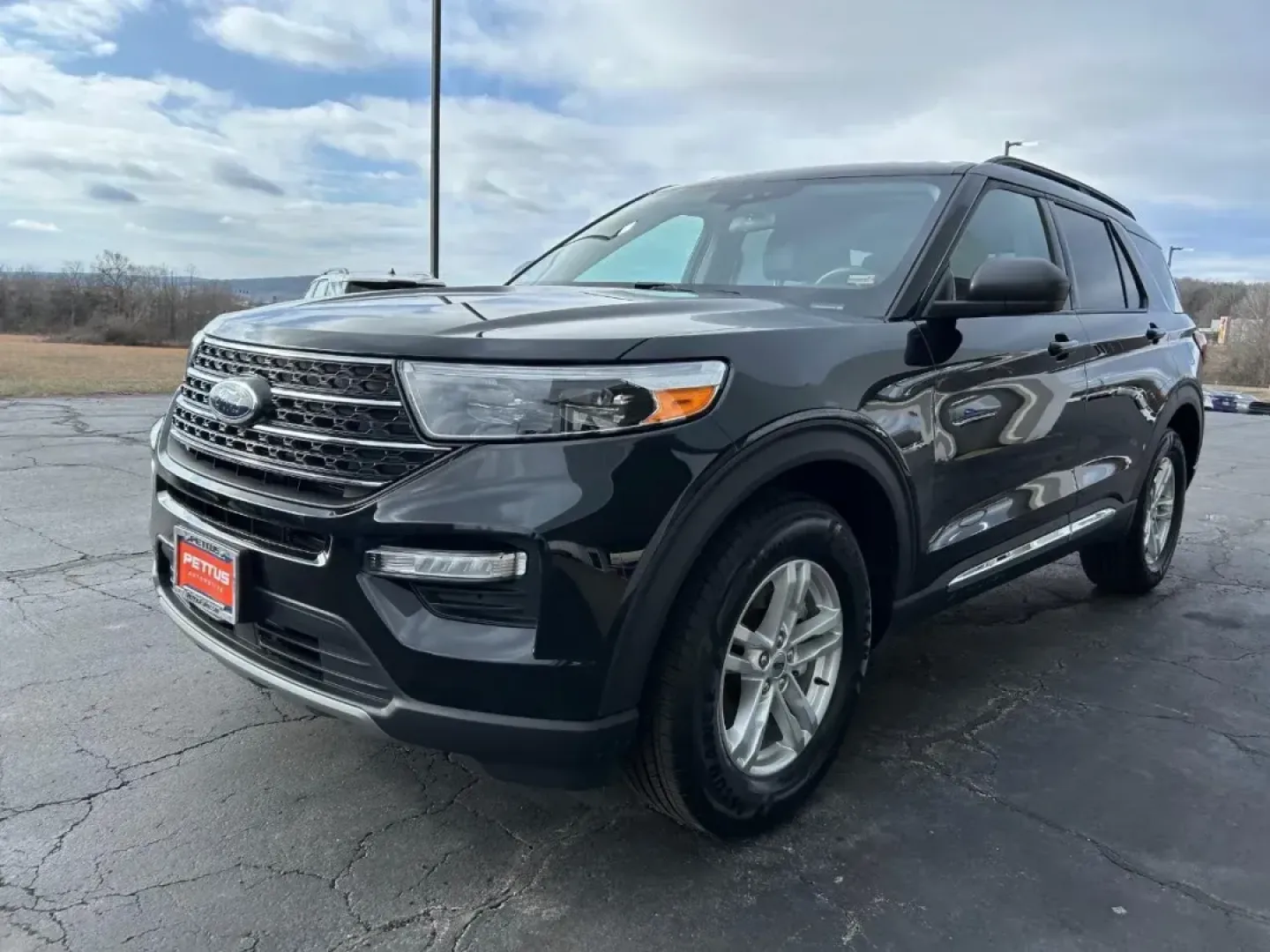 2023 /Ebony Leather Ford Explorer XLT (1FMSK8DH6PG) with an 2.3L EcoBoost I-4 engine, Automatic transmission, located at 141 Commercial Dr, Fredericktown, MO, 63645, (573) 783-6432, 37.570087, -90.320648 - Are you ready to elevate your family adventures or weekend getaways? Look no further than this stunning 2023 Ford Explorer XLT, available now at Pettus Ford Fredericktown. Located at 141 Commercial Drive in Fredericktown, MO, our OEM dealership offers a diverse selection of quality used vehicles tha - Photo#6