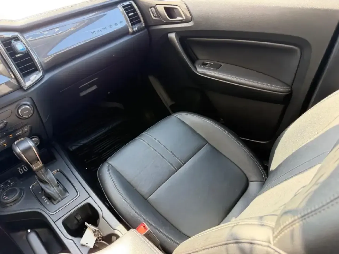 2019 /Ebony Leather Ford Ranger Lariat (1FTER4FH5KL) with an 2.3L EcoBoost engine, Automatic transmission, located at 141 Commercial Dr, Fredericktown, MO, 63645, (573) 783-6432, 37.570087, -90.320648 - Need a truck that can handle weekday commutes across Fredericktown and still be ready for a loaded-up weekend at Castor River Shut-Ins or a run down US-67? This 2019 Ford Ranger XL SuperCrew 4WD is built for real-life Missouri driving-room for friends or family, confidence in changing weather, and t - Photo#16