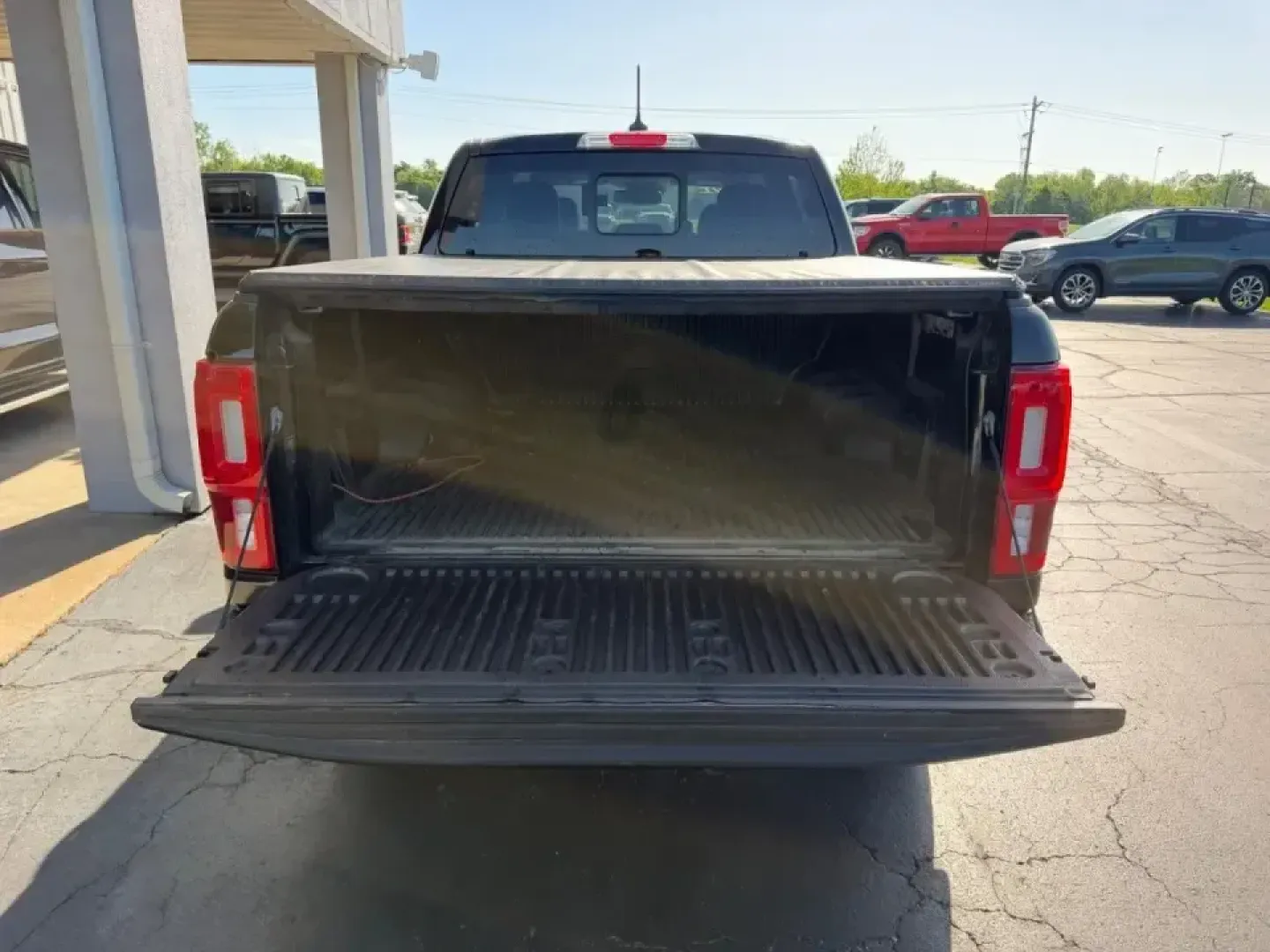 2019 /Ebony Leather Ford Ranger Lariat (1FTER4FH5KL) with an 2.3L EcoBoost engine, Automatic transmission, located at 141 Commercial Dr, Fredericktown, MO, 63645, (573) 783-6432, 37.570087, -90.320648 - Need a truck that can handle weekday commutes across Fredericktown and still be ready for a loaded-up weekend at Castor River Shut-Ins or a run down US-67? This 2019 Ford Ranger XL SuperCrew 4WD is built for real-life Missouri driving-room for friends or family, confidence in changing weather, and t - Photo#4