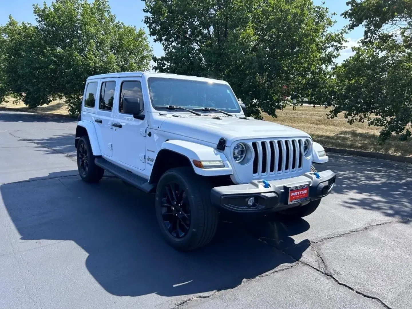 2022 /Black Leather Jeep Wrangler Unlimited Sahara 4xe (1C4JJXP68NW) with an 2.0L I4 DOHC DI Turbo PHEV engine, Automatic transmission, located at 970 Woodlawn Dr., Farmington, MO, 63640, (573) 431-7800, 37.825642, -90.468674 - ### Adventure Awaits with the 2022 Jeep Wrangler Unlimited Sahara 4xe!<br /> <br /> Are you ready to elevate your outdoor adventures and daily commuting with style and confidence? The 2022 Jeep Wrangler Unlimited Sahara 4xe is the perfect companion for those who crave the thrill of off-road explorat - Photo#0