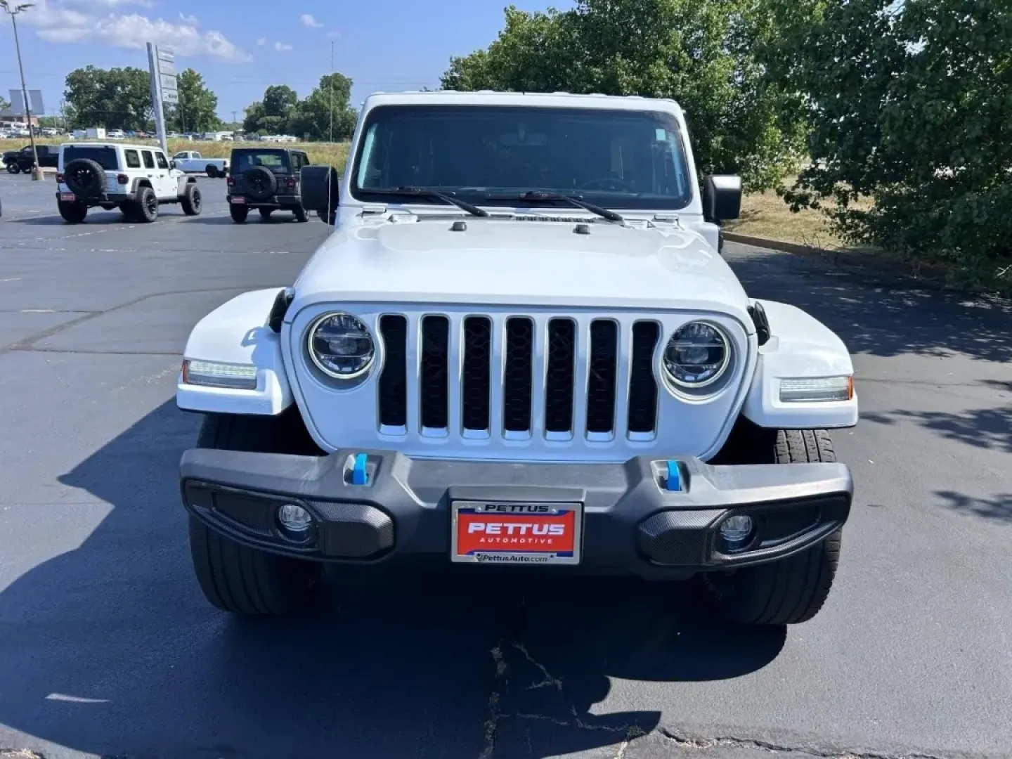 2022 /Black Leather Jeep Wrangler Unlimited Sahara 4xe (1C4JJXP68NW) with an 2.0L I4 DOHC DI Turbo PHEV engine, Automatic transmission, located at 970 Woodlawn Dr., Farmington, MO, 63640, (573) 431-7800, 37.825642, -90.468674 - ### Adventure Awaits with the 2022 Jeep Wrangler Unlimited Sahara 4xe!<br /> <br /> Are you ready to elevate your outdoor adventures and daily commuting with style and confidence? The 2022 Jeep Wrangler Unlimited Sahara 4xe is the perfect companion for those who crave the thrill of off-road explorat - Photo#7
