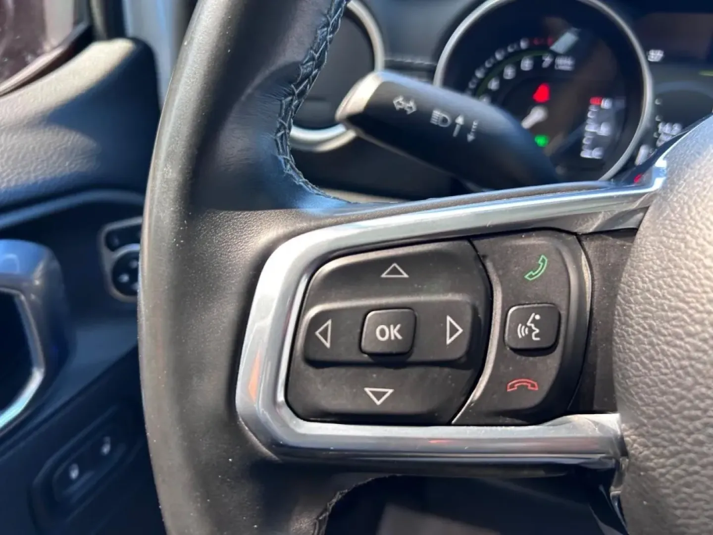 2022 /Black Leather Jeep Wrangler Unlimited Sahara 4xe (1C4JJXP68NW) with an 2.0L I4 DOHC DI Turbo PHEV engine, Automatic transmission, located at 970 Woodlawn Dr., Farmington, MO, 63640, (573) 431-7800, 37.825642, -90.468674 - ### Adventure Awaits with the 2022 Jeep Wrangler Unlimited Sahara 4xe!<br /> <br /> Are you ready to elevate your outdoor adventures and daily commuting with style and confidence? The 2022 Jeep Wrangler Unlimited Sahara 4xe is the perfect companion for those who crave the thrill of off-road explorat - Photo#11