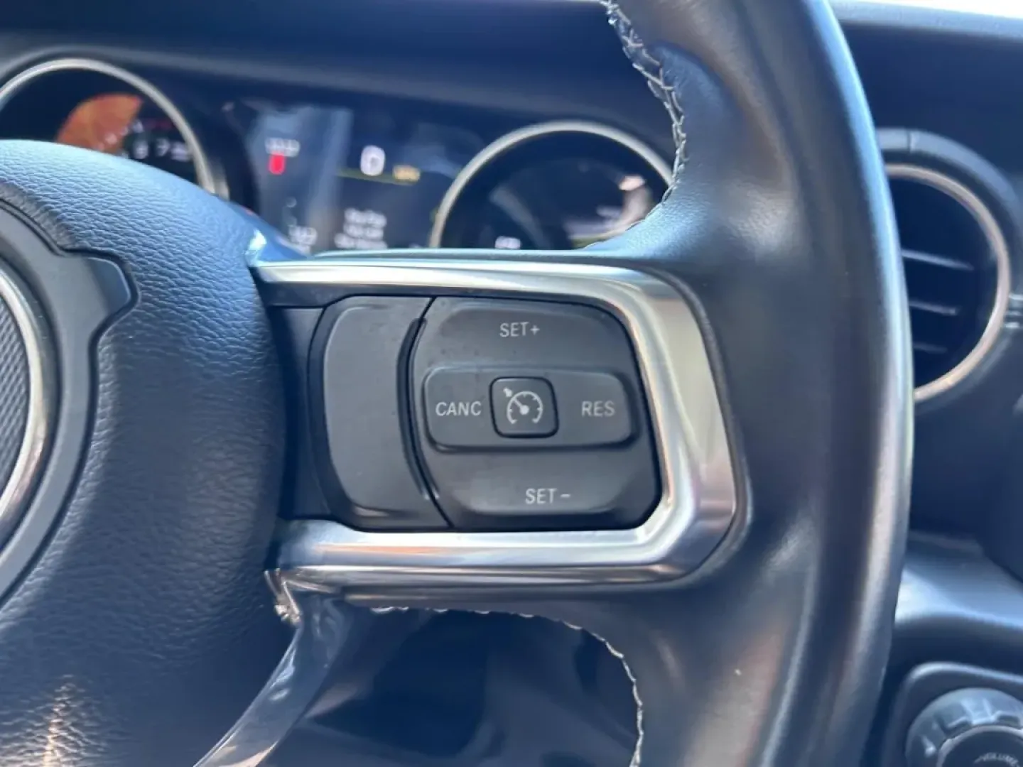 2022 /Black Leather Jeep Wrangler Unlimited Sahara 4xe (1C4JJXP68NW) with an 2.0L I4 DOHC DI Turbo PHEV engine, Automatic transmission, located at 970 Woodlawn Dr., Farmington, MO, 63640, (573) 431-7800, 37.825642, -90.468674 - ### Adventure Awaits with the 2022 Jeep Wrangler Unlimited Sahara 4xe!<br /> <br /> Are you ready to elevate your outdoor adventures and daily commuting with style and confidence? The 2022 Jeep Wrangler Unlimited Sahara 4xe is the perfect companion for those who crave the thrill of off-road explorat - Photo#12