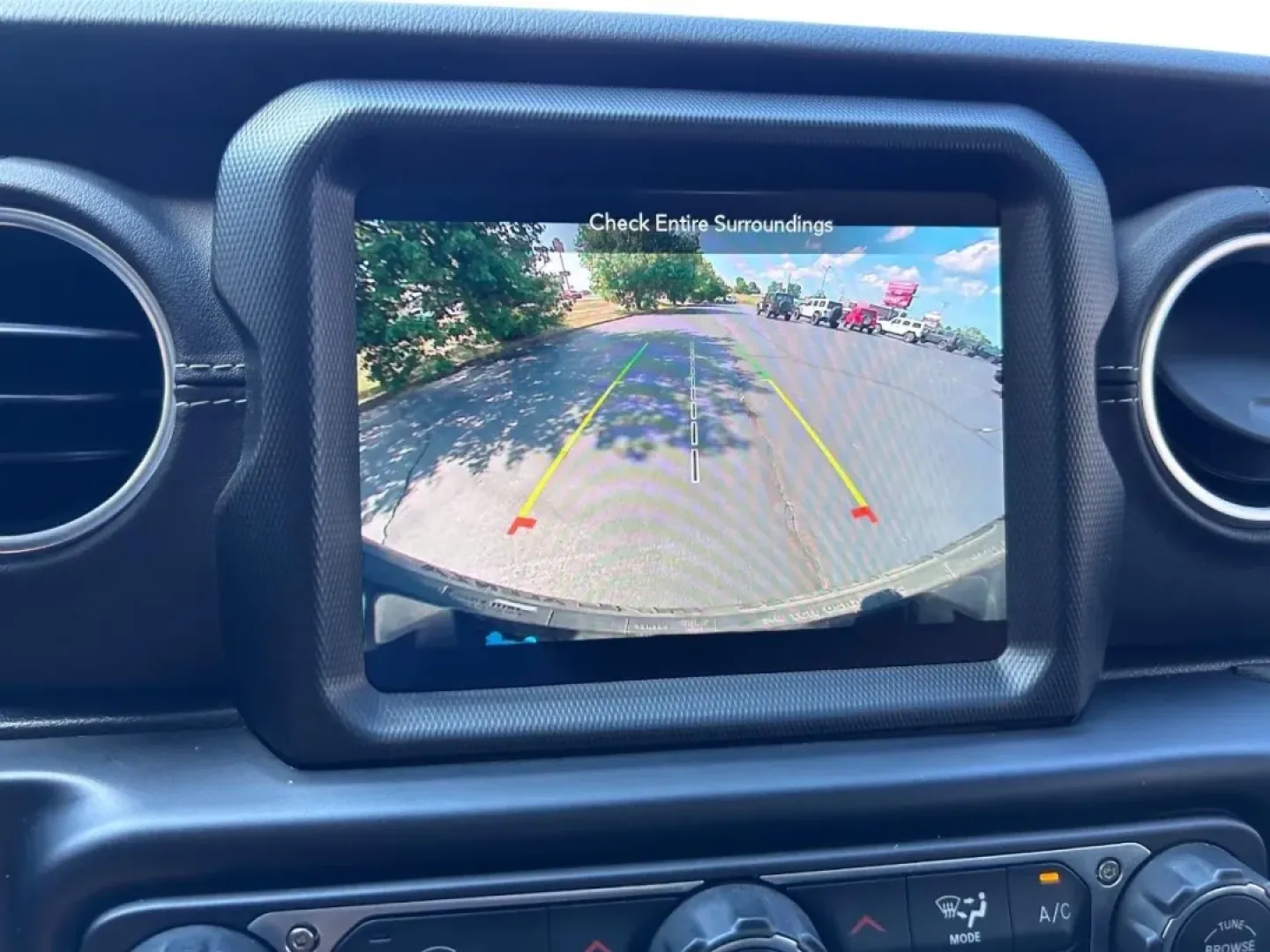 2022 /Black Leather Jeep Wrangler Unlimited Sahara 4xe (1C4JJXP68NW) with an 2.0L I4 DOHC DI Turbo PHEV engine, Automatic transmission, located at 970 Woodlawn Dr., Farmington, MO, 63640, (573) 431-7800, 37.825642, -90.468674 - ### Adventure Awaits with the 2022 Jeep Wrangler Unlimited Sahara 4xe!<br /> <br /> Are you ready to elevate your outdoor adventures and daily commuting with style and confidence? The 2022 Jeep Wrangler Unlimited Sahara 4xe is the perfect companion for those who crave the thrill of off-road explorat - Photo#20