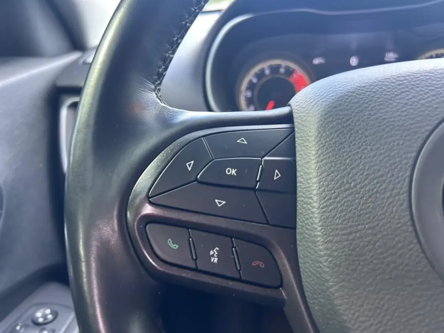 2021 /Black Leather Trimmed Jeep Cherokee Trailhawk (1C4PJMBX5MD) with an 3.2L V6 24V VVT engine, Automatic transmission, located at 970 Woodlawn Dr., Farmington, MO, 63640, (573) 431-7800, 37.825642, -90.468674 - **Adventure Awaits with This 2021 Jeep Cherokee Trailhawk** <br /> <br /> Are you ready to elevate your weekend adventures or family road trips? This rugged yet refined 2021 Jeep Cherokee Trailhawk is the perfect vehicle for those who crave exploration without sacrificing comfort. Designed for both - Photo#12