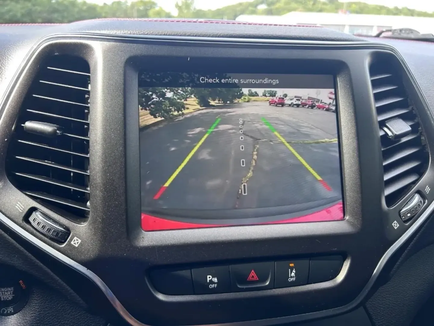 2021 /Black Leather Trimmed Jeep Cherokee Trailhawk (1C4PJMBX5MD) with an 3.2L V6 24V VVT engine, Automatic transmission, located at 970 Woodlawn Dr., Farmington, MO, 63640, (573) 431-7800, 37.825642, -90.468674 - **Adventure Awaits with This 2021 Jeep Cherokee Trailhawk** <br /> <br /> Are you ready to elevate your weekend adventures or family road trips? This rugged yet refined 2021 Jeep Cherokee Trailhawk is the perfect vehicle for those who crave exploration without sacrificing comfort. Designed for both - Photo#21