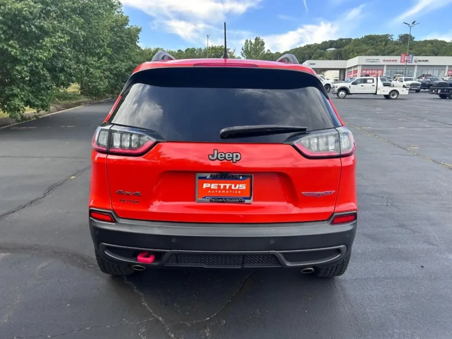 2021 /Black Leather Trimmed Jeep Cherokee Trailhawk (1C4PJMBX5MD) with an 3.2L V6 24V VVT engine, Automatic transmission, located at 970 Woodlawn Dr., Farmington, MO, 63640, (573) 431-7800, 37.825642, -90.468674 - **Adventure Awaits with This 2021 Jeep Cherokee Trailhawk** <br /> <br /> Are you ready to elevate your weekend adventures or family road trips? This rugged yet refined 2021 Jeep Cherokee Trailhawk is the perfect vehicle for those who crave exploration without sacrificing comfort. Designed for both - Photo#3