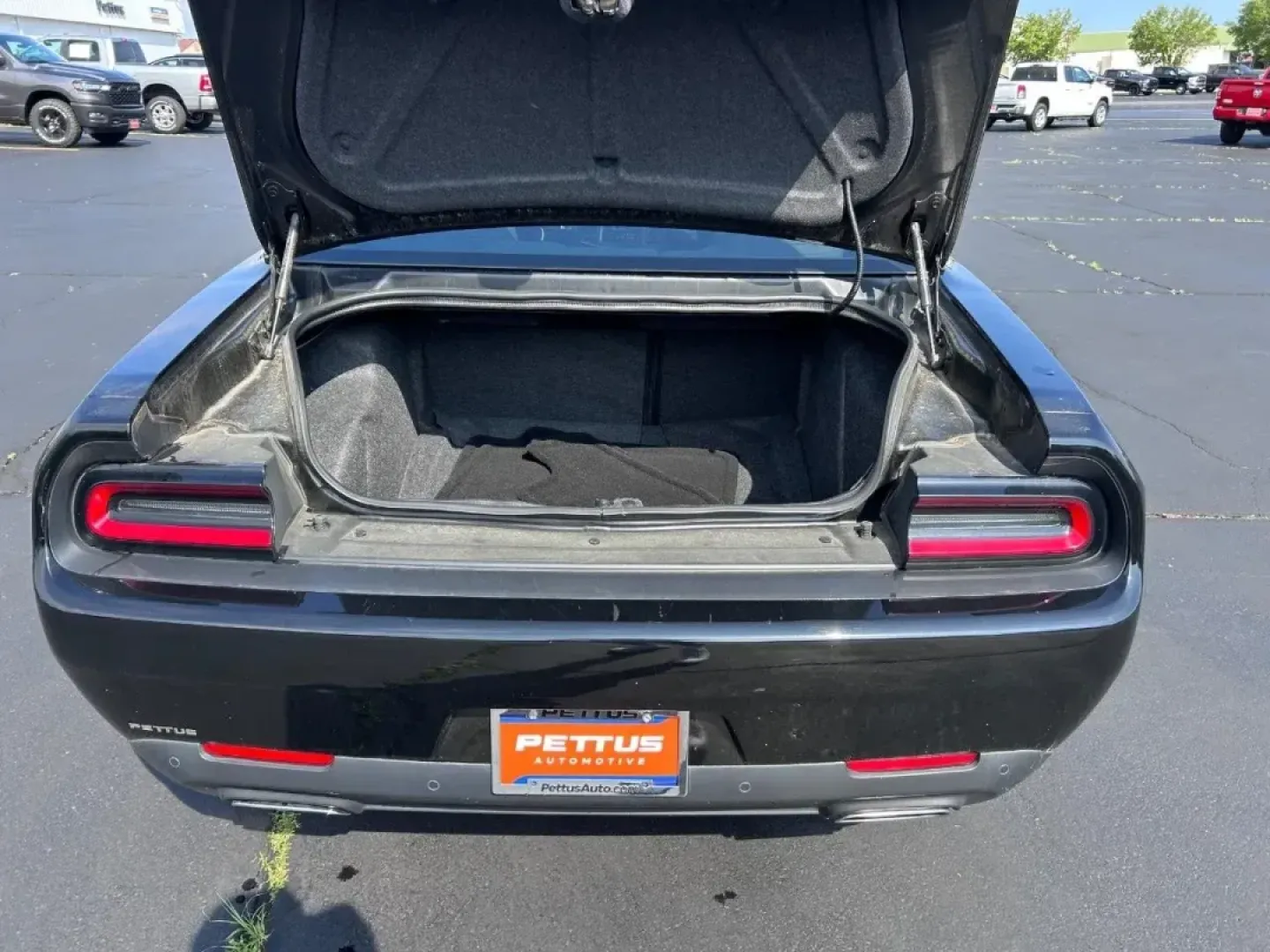 2022 /Black Cloth Dodge Challenger GT (2C3CDZJG8NH) with an 3.6L V6 24V VVT engine, Automatic transmission, located at 970 Woodlawn Dr., Farmington, MO, 63640, (573) 431-7800, 37.825642, -90.468674 - Unleash your inner road warrior with the exhilarating 2022 Dodge Challenger GT, perfect for those who crave a thrilling driving experience without compromising on comfort and technology. Whether you're commuting to work, planning a weekend adventure, or simply looking for a stylish daily driver, thi - Photo#4