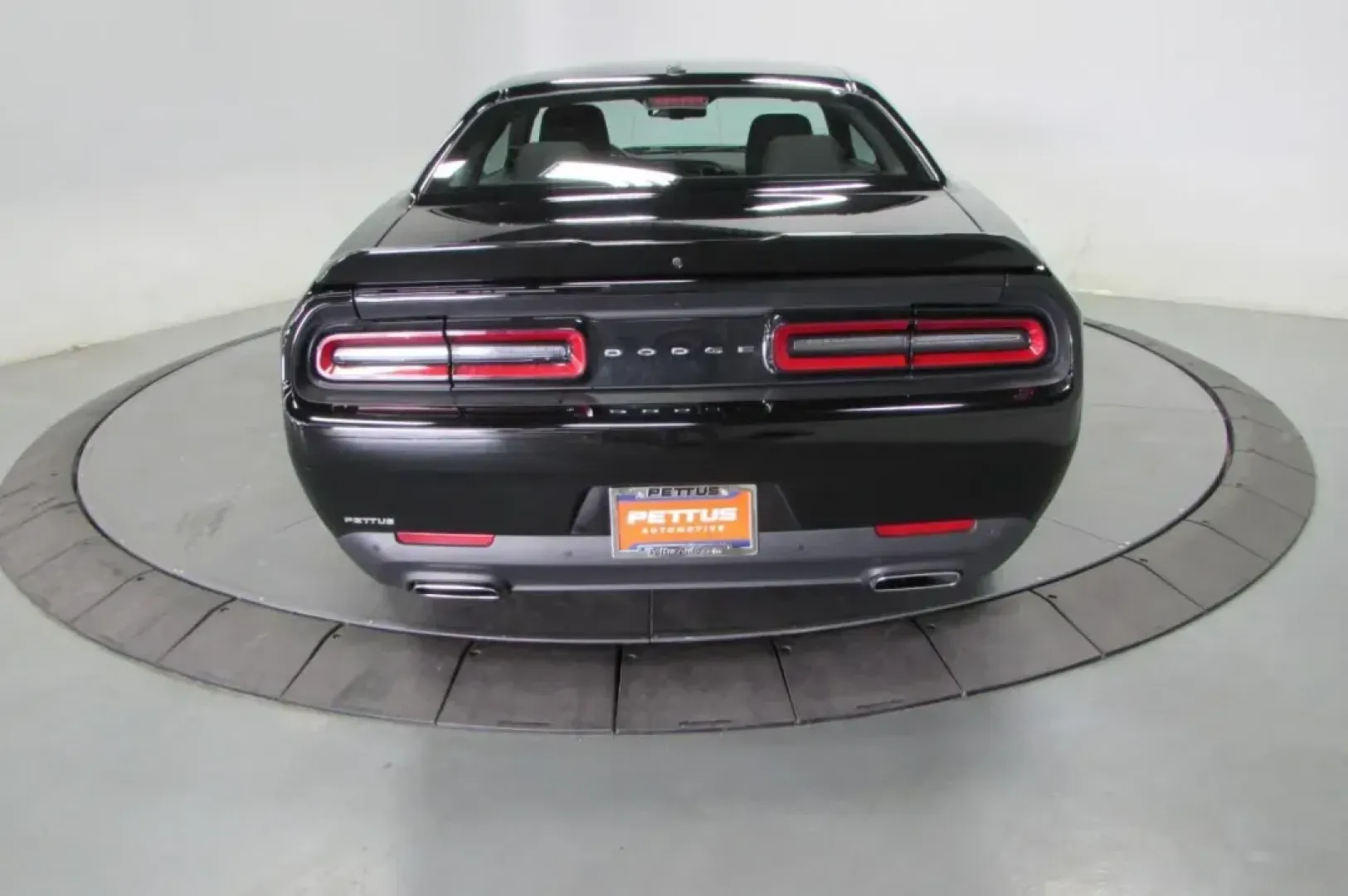 2022 /Black Leather Dodge Challenger GT (2C3CDZJG8NH) with an Other engine, Automatic transmission, located at 12830 Highway 21, De Soto, MO, 63020, (636) 337-7777, 38.153099, -90.573624 - Unleash your inner road warrior with the exhilarating 2022 Dodge Challenger GT, perfect for those who crave a thrilling driving experience without compromising on comfort and technology. Whether you're commuting to work, planning a weekend adventure, or simply looking for a stylish daily driver, thi - Photo#5