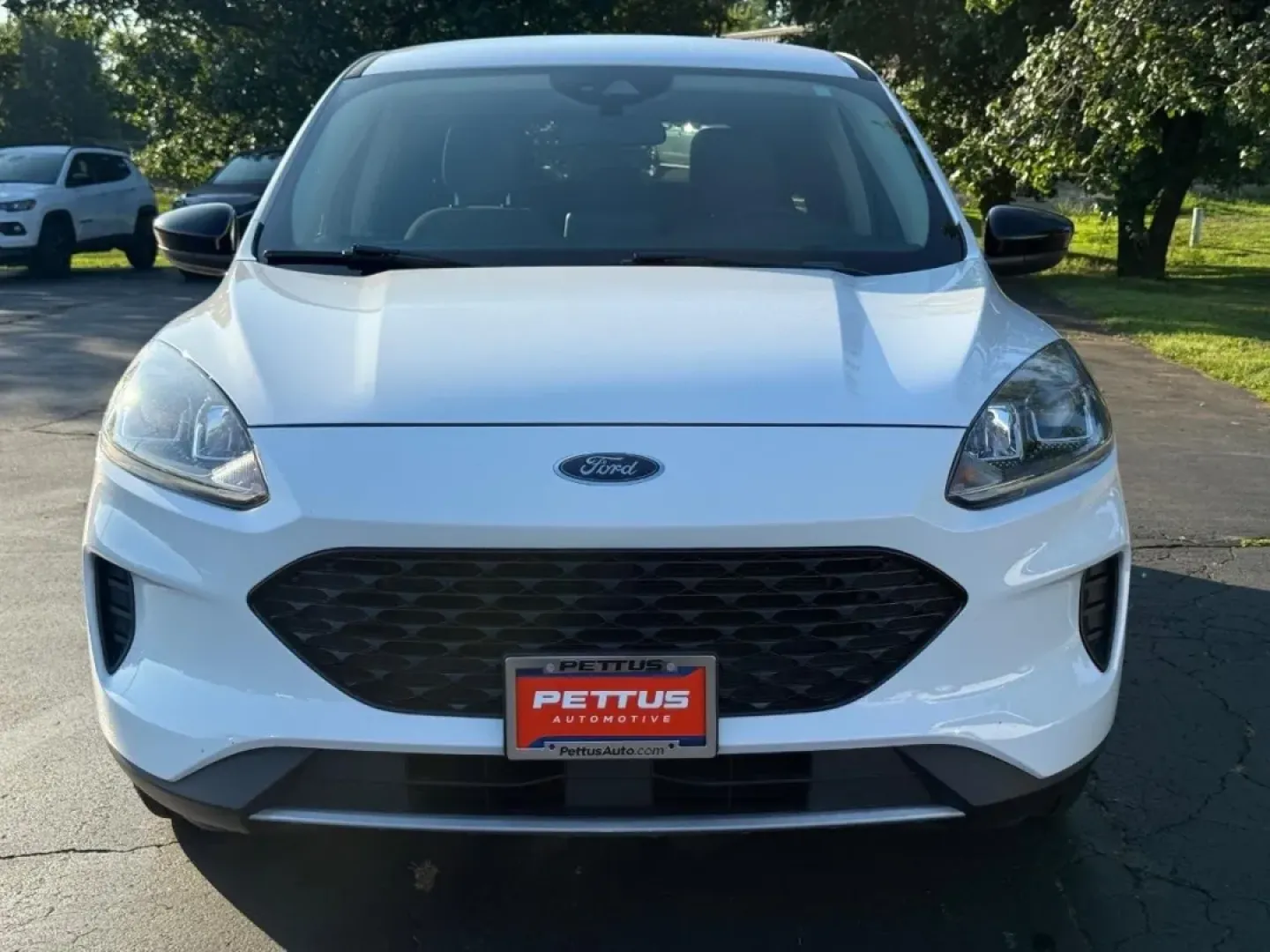 2020 /Dark Earth Gray Cloth Ford Escape SE Sport Hybrid (1FMCU0BZ7LU) with an 2.5L iVCT Atkinson Cycle I-4 Hybrid engine, Automatic transmission, located at 970 Woodlawn Dr., Farmington, MO, 63640, (573) 431-7800, 37.825642, -90.468674 - **Explore the Open Roads with the 2020 Ford Escape SE Sport Hybrid Your Perfect Companion for Commuting and Weekend Adventures!**<br /> <br /> Are you searching for a vehicle that combines style, efficiency, and versatility? Look no further than this stunning 2020 Ford Escape SE Sport Hybrid, now a - Photo#7