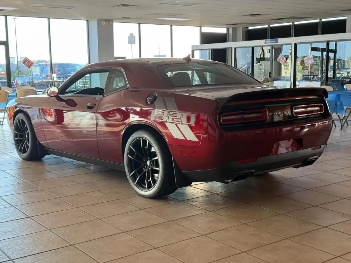 2019 /Black Cloth Dodge Challenger R/T Scat Pack (2C3CDZFJ1KH) with an 6.4L engine, Automatic transmission, located at 970 Woodlawn Dr., Farmington, MO, 63640, (573) 431-7800, 37.825642, -90.468674 - **Unleash the Thrill of the Open Road with this 2019 Dodge Challenger R/T Scat Pack!**<br /> <br /> Are you ready to elevate your driving experience? Whether you're a weekend warrior seeking adrenaline-pumping adventures or a daily commuter tired of the mundane, this stunning 2019 Dodge Challenger R - Photo#3